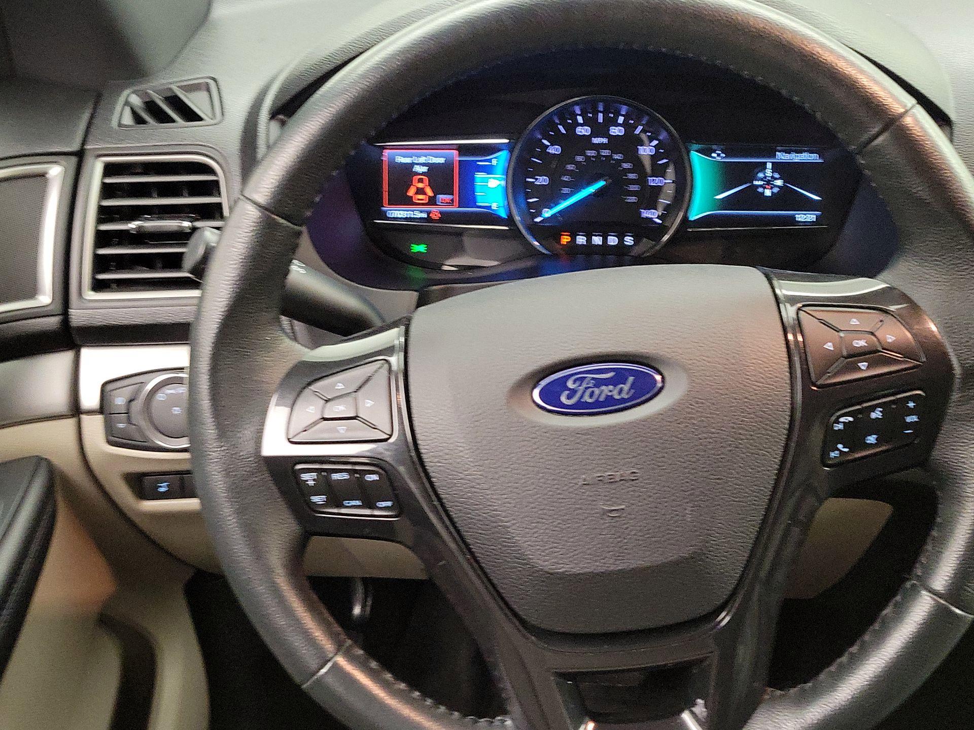 Thumbnail: 2019 Ford Explorer - 10