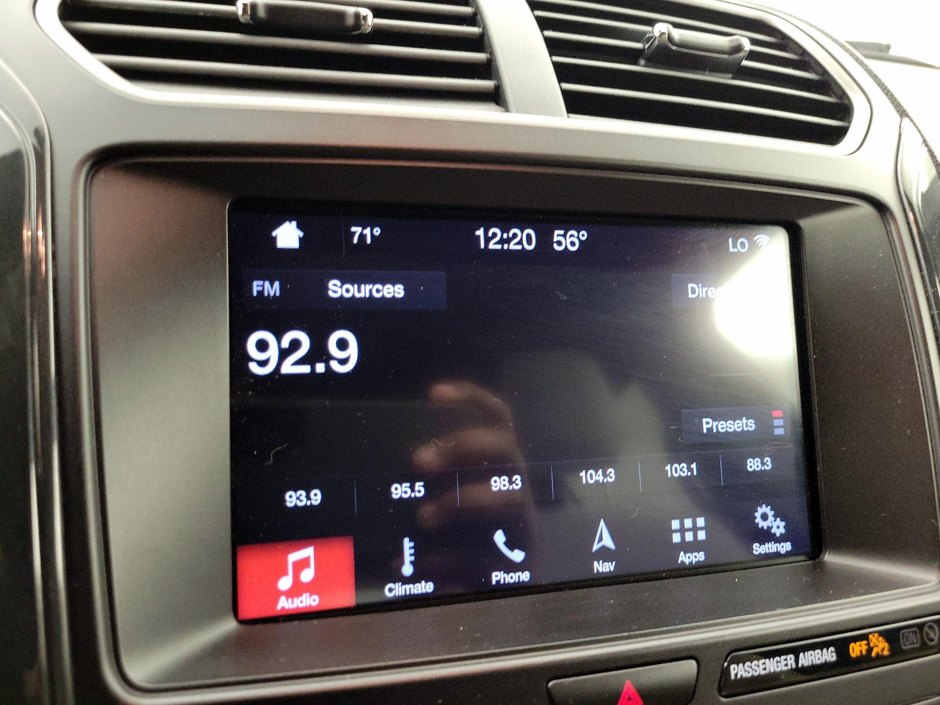 Thumbnail: 2019 Ford Explorer - 16