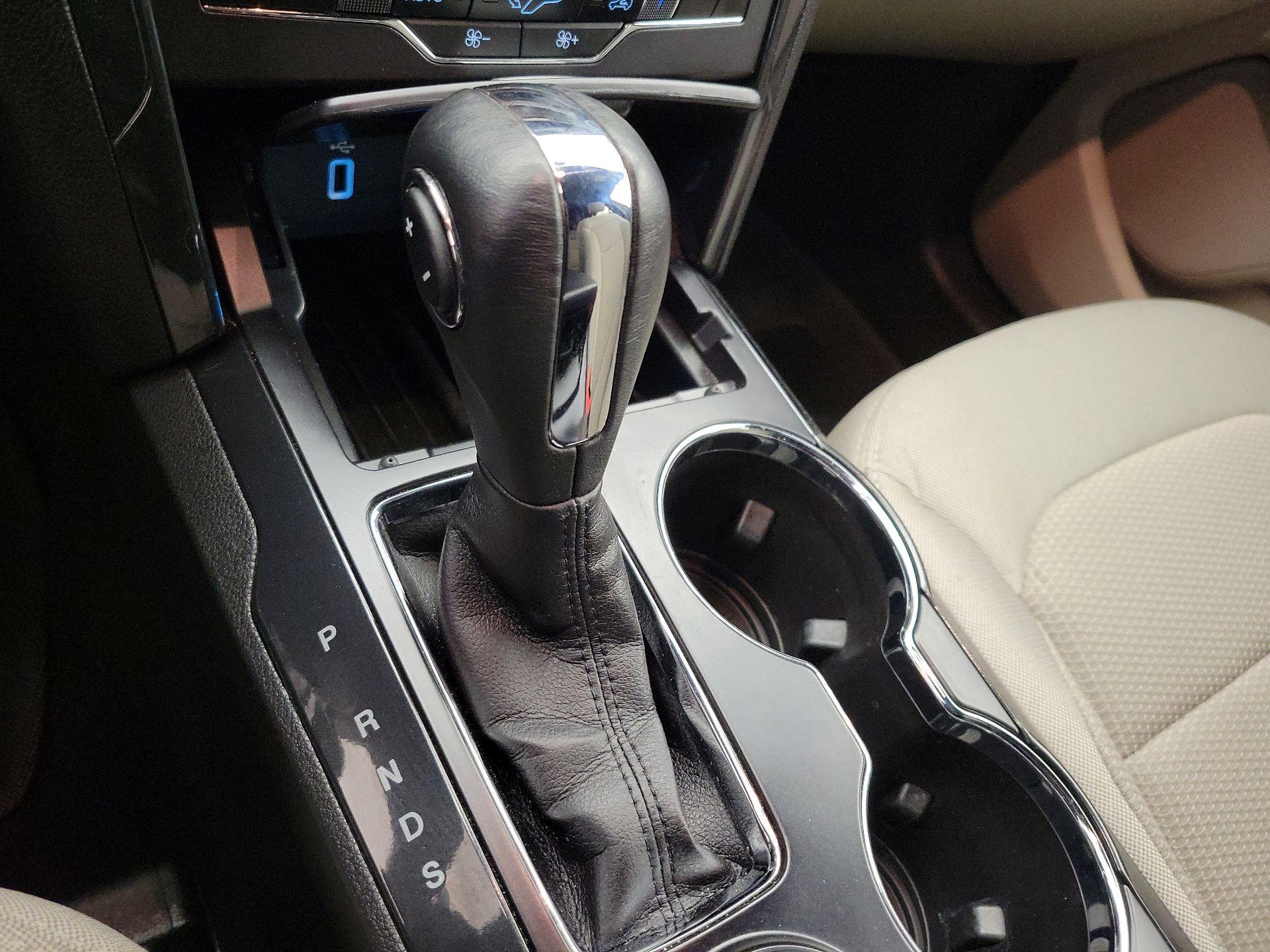 Thumbnail: 2019 Ford Explorer - 18