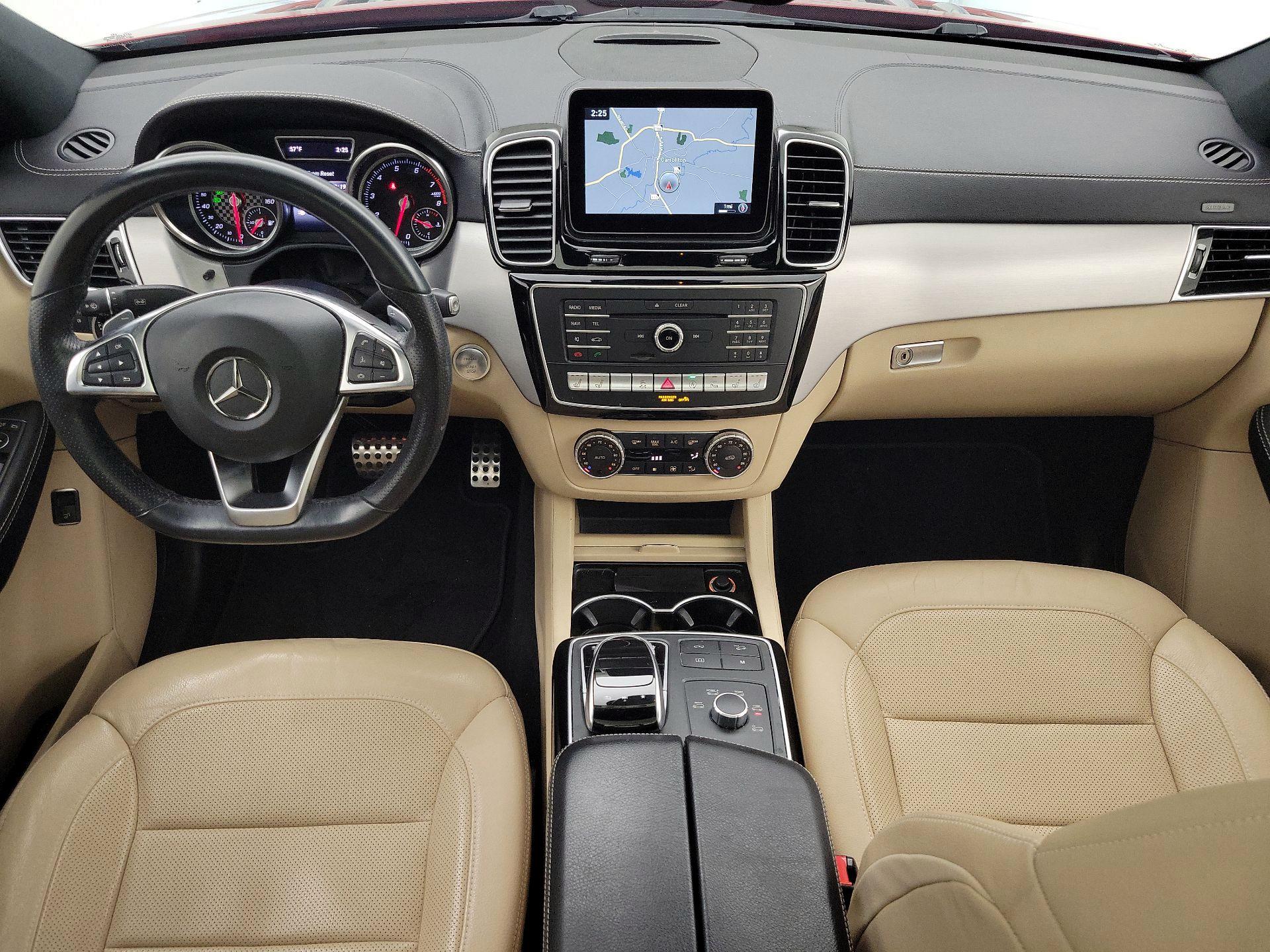 Thumbnail: 2017 Mercedes-Benz GLE - 9