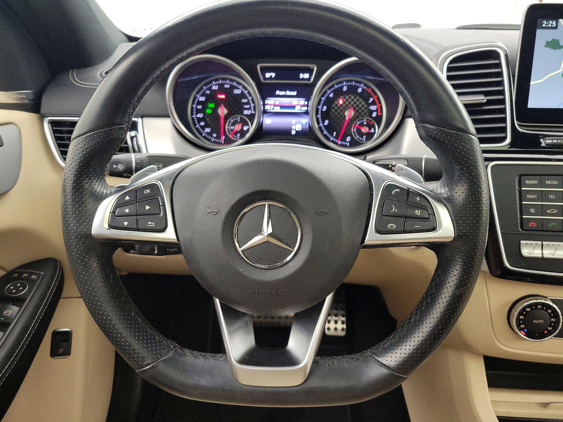 Thumbnail: 2017 Mercedes-Benz GLE - 10