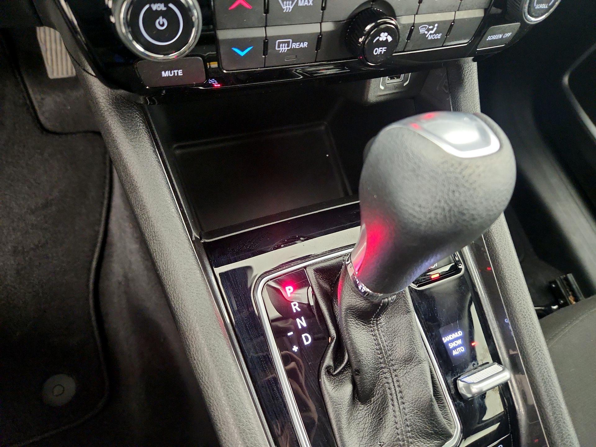 Thumbnail: 2022 Jeep Compass - 15