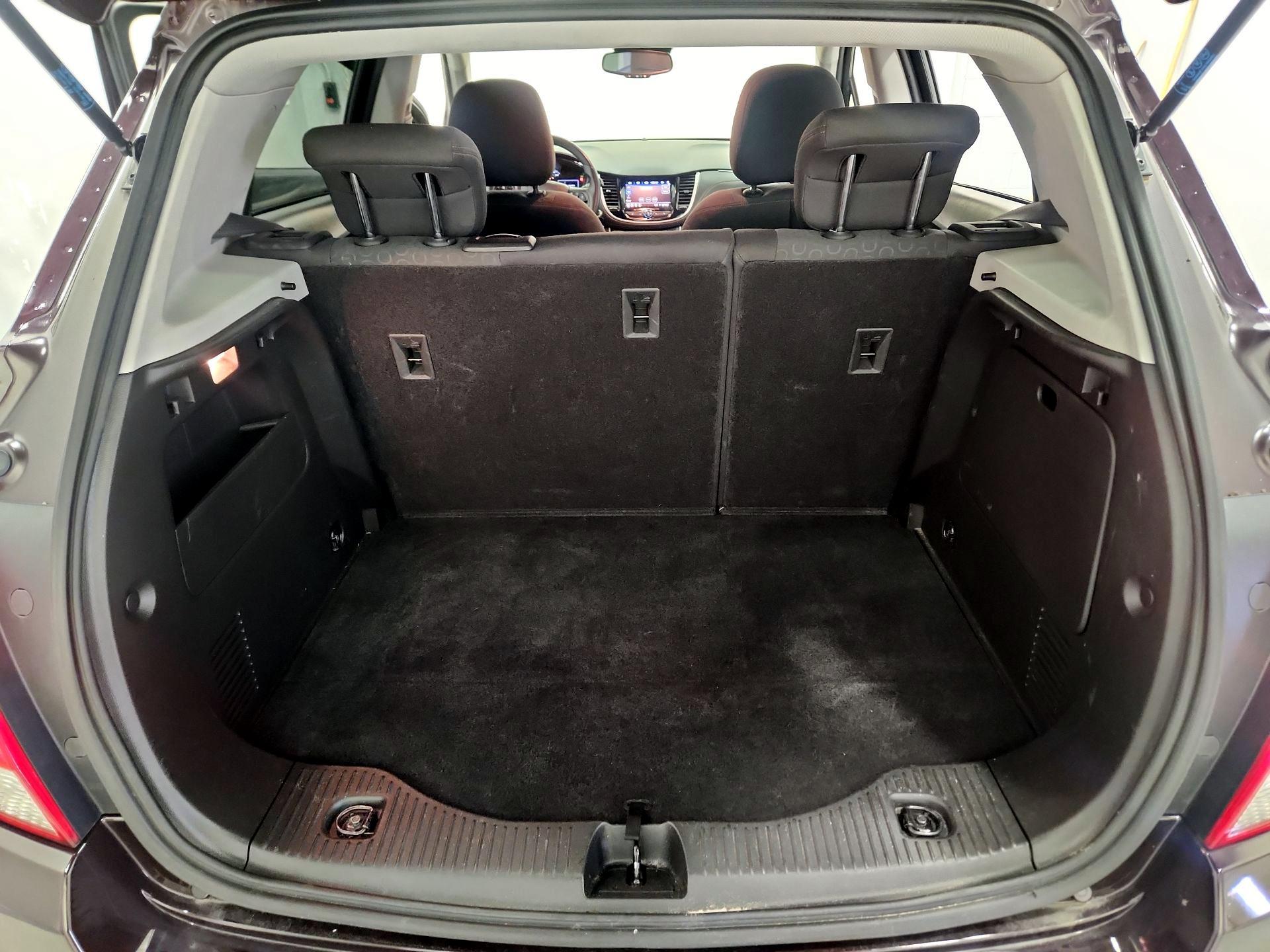 Thumbnail: 2020 Chevrolet Trax - 20