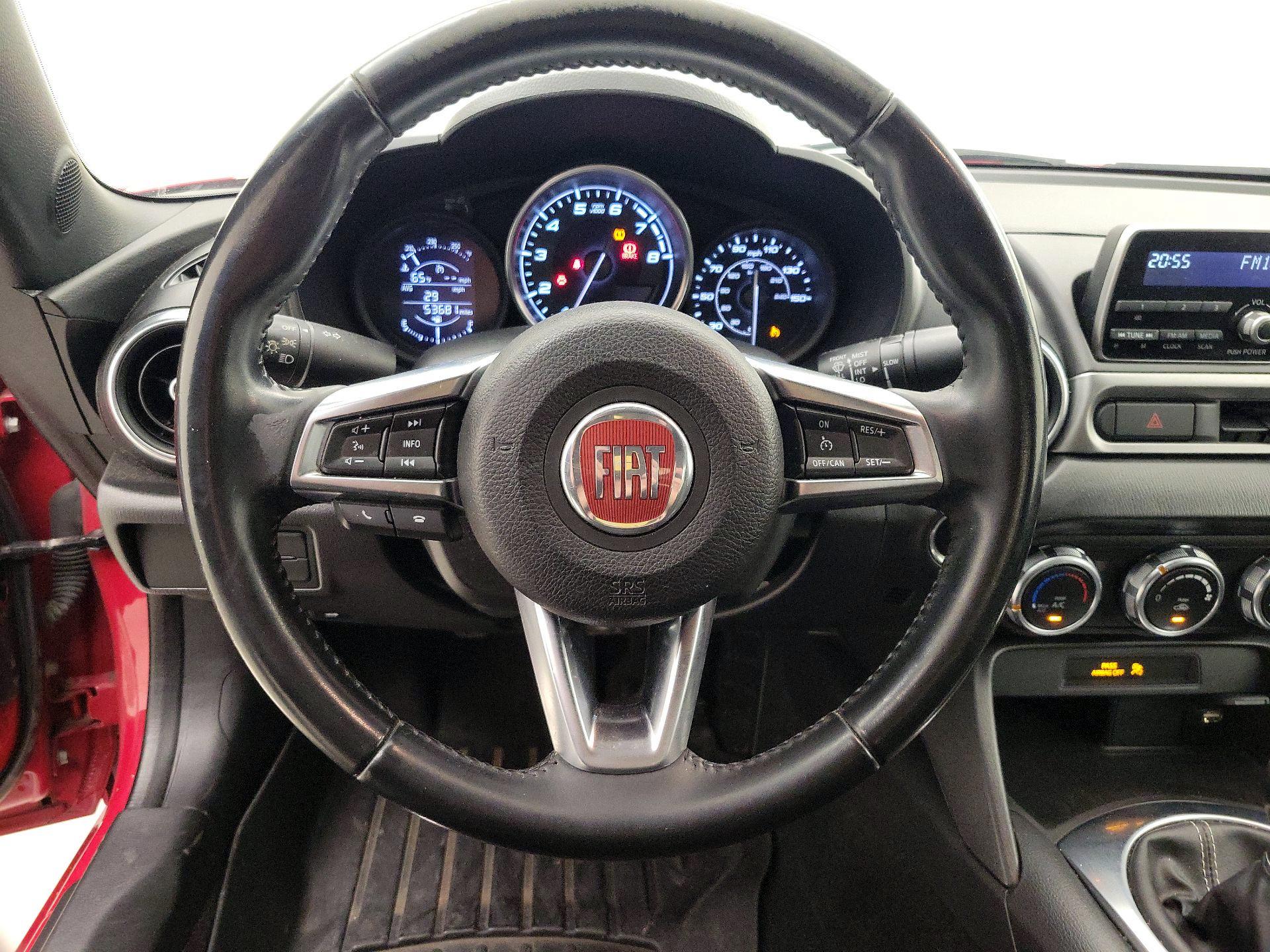 Thumbnail: 2017 Fiat 124 Spider - 10