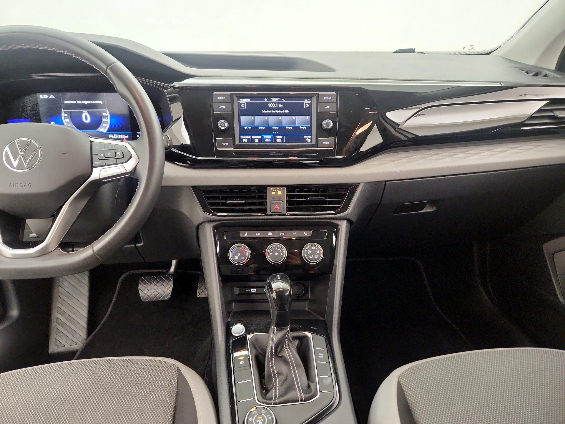 Thumbnail: 2023 Volkswagen Taos - 9