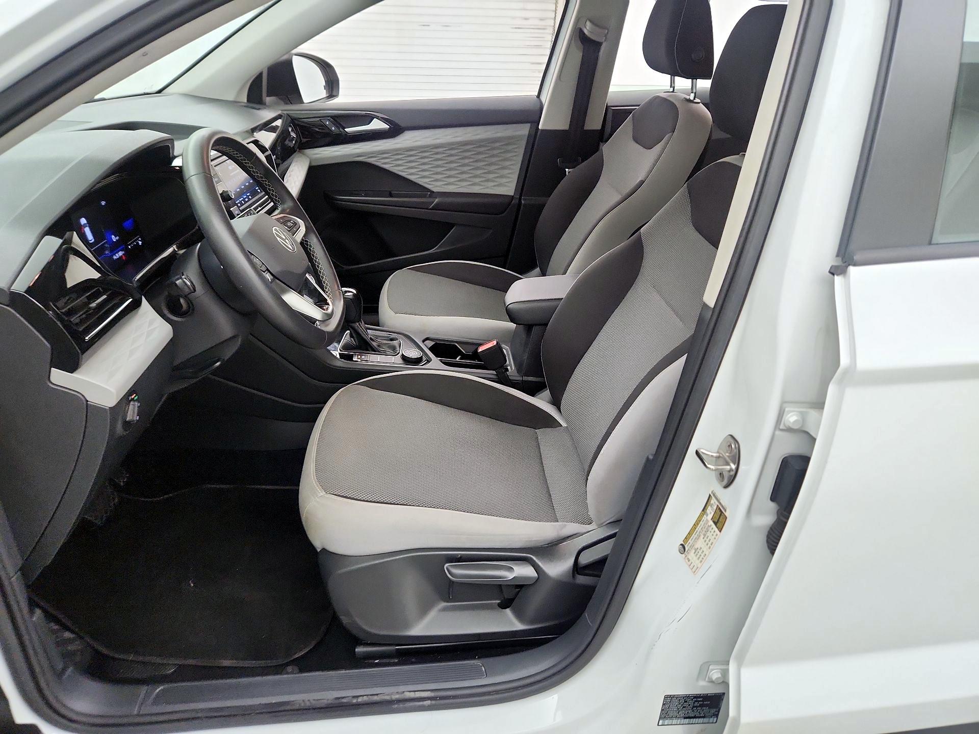 Thumbnail: 2023 Volkswagen Taos - 11