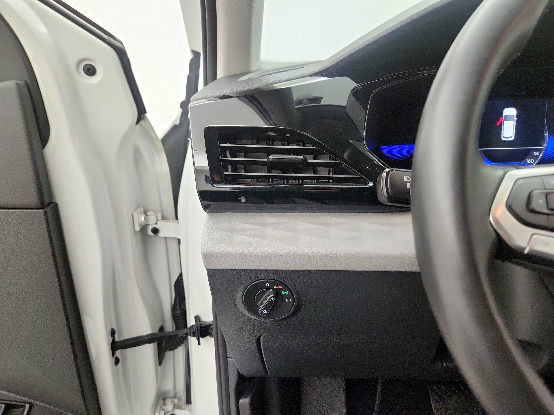 Thumbnail: 2023 Volkswagen Taos - 13