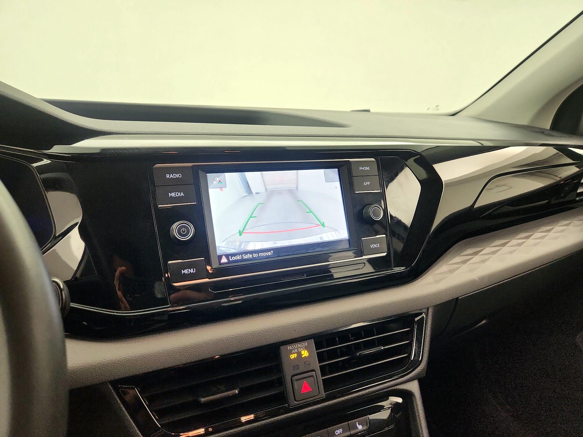 Thumbnail: 2023 Volkswagen Taos - 14