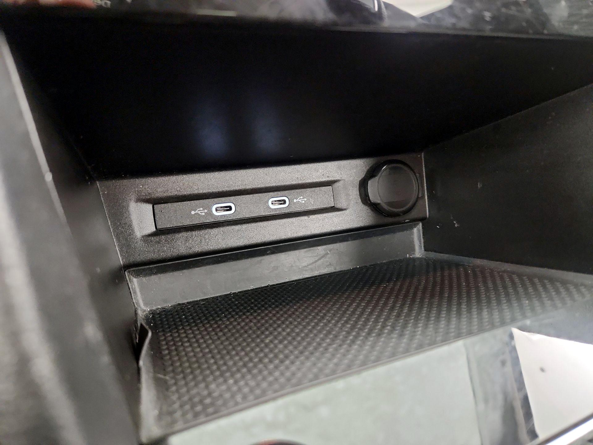 Thumbnail: 2023 Volkswagen Taos - 18