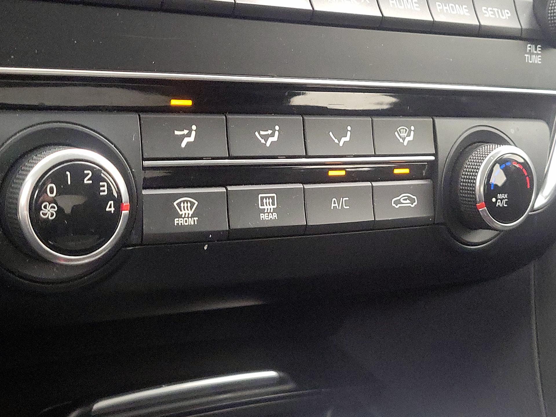 Thumbnail: 2019 Kia Optima - 16