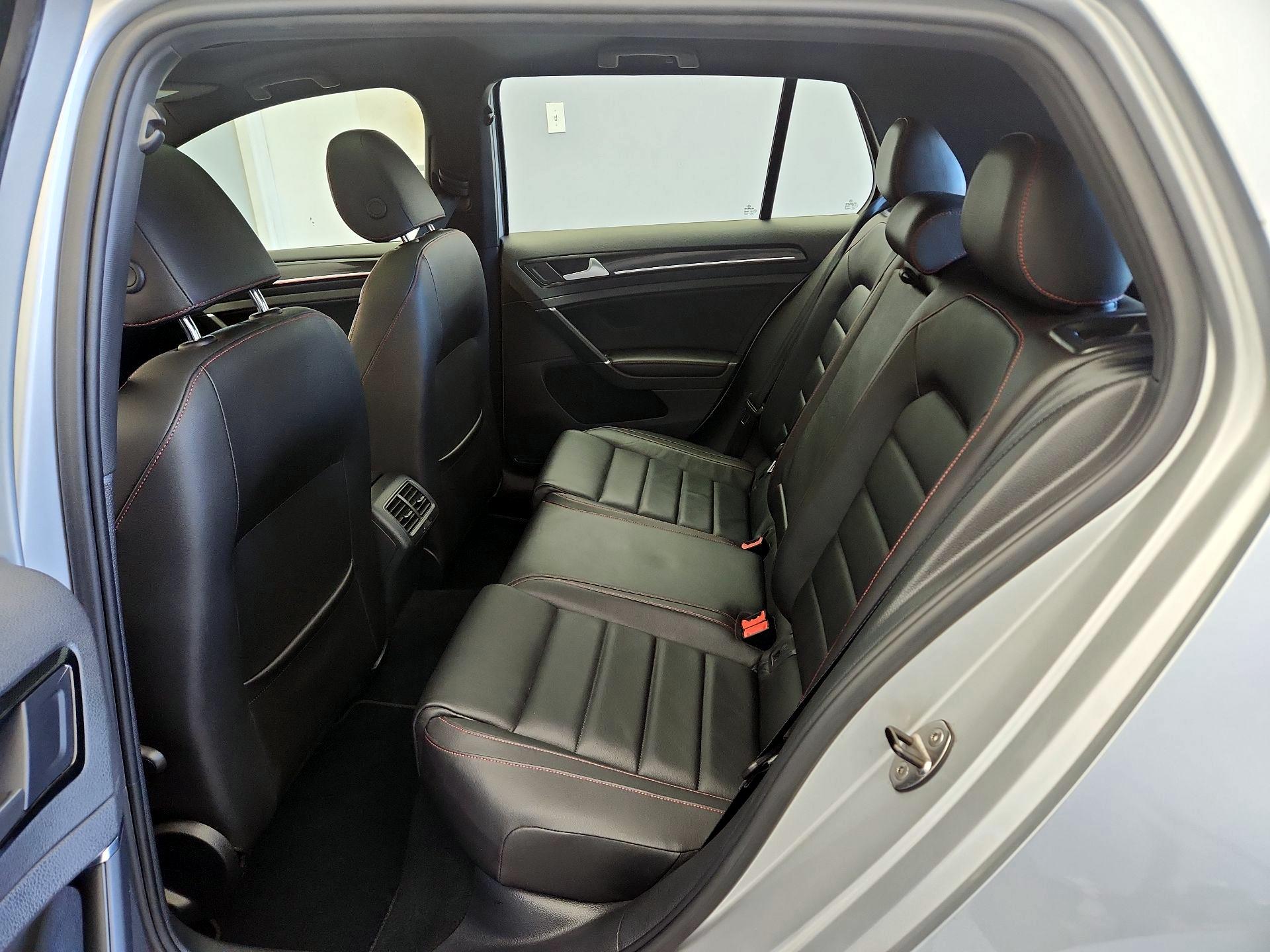 Thumbnail: 2015 Volkswagen Golf - 19