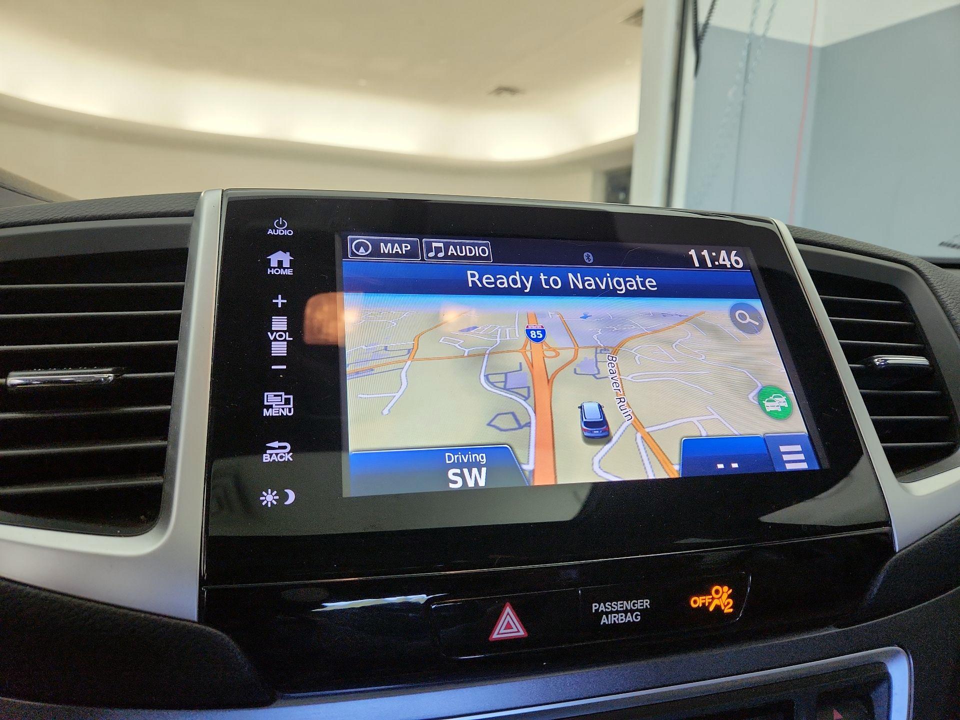 Thumbnail: 2017 Honda Pilot - 14