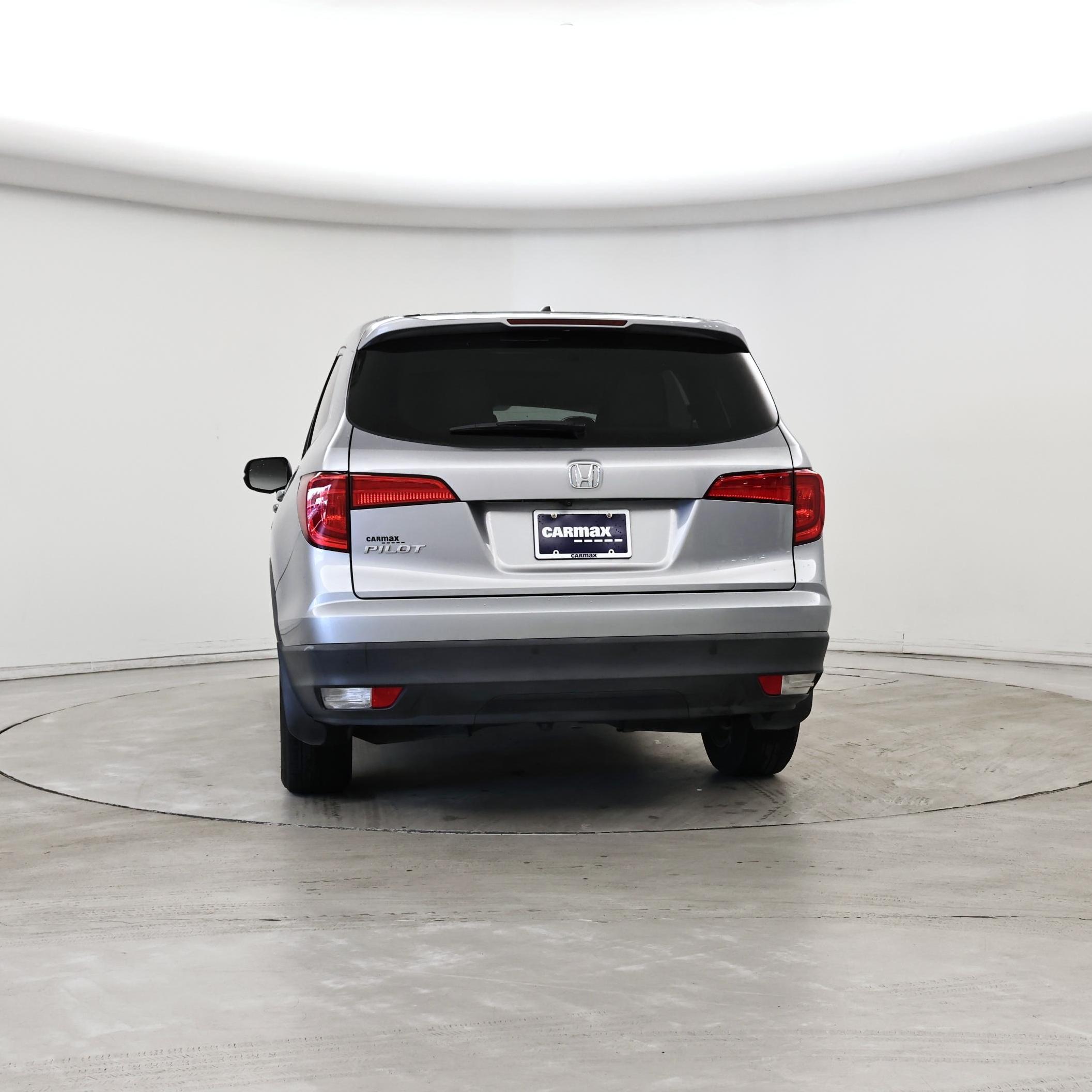 Thumbnail: 2017 Honda Pilot - 6