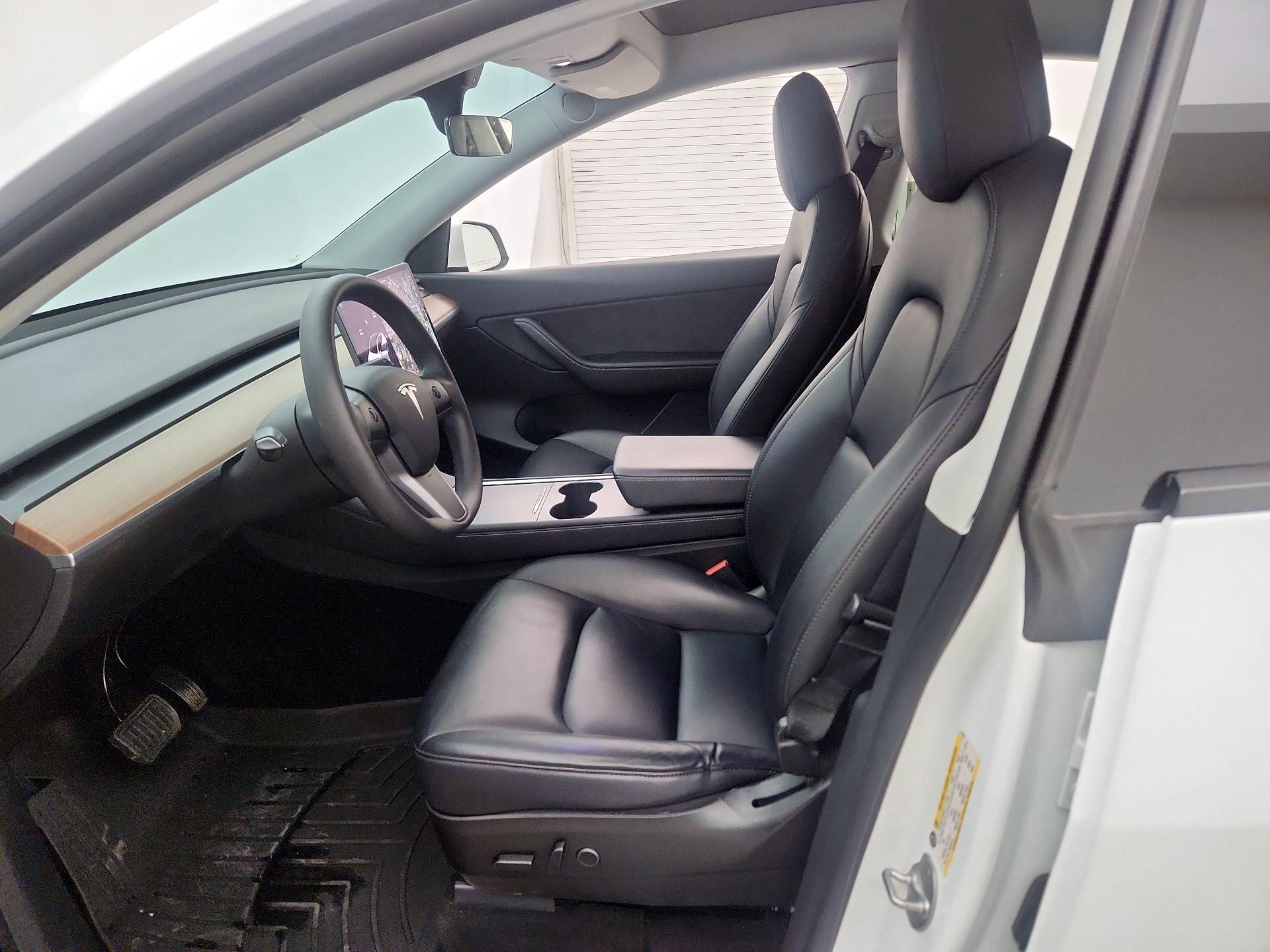 Thumbnail: 2022 Tesla Model Y - 11