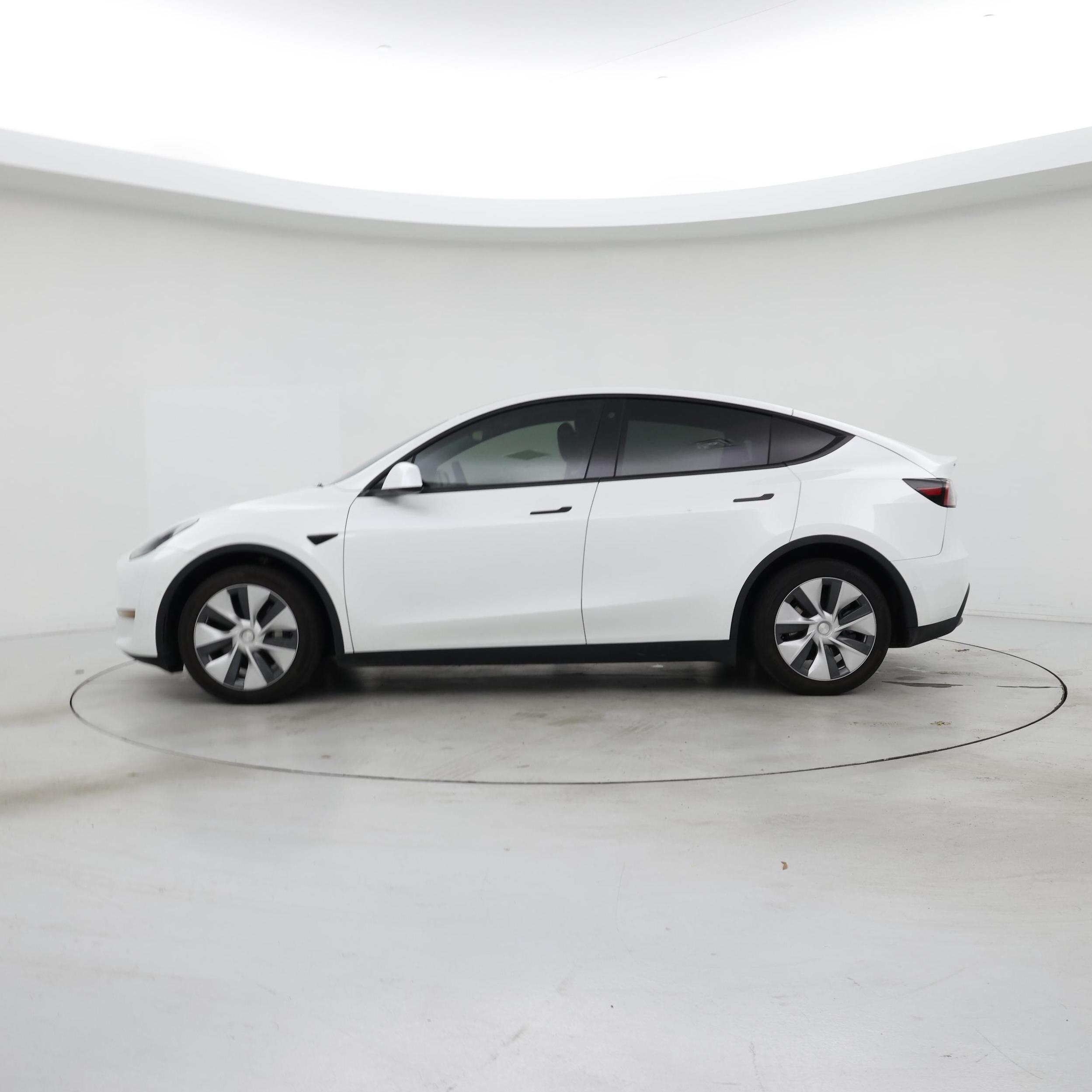 Thumbnail: 2022 Tesla Model Y - 3