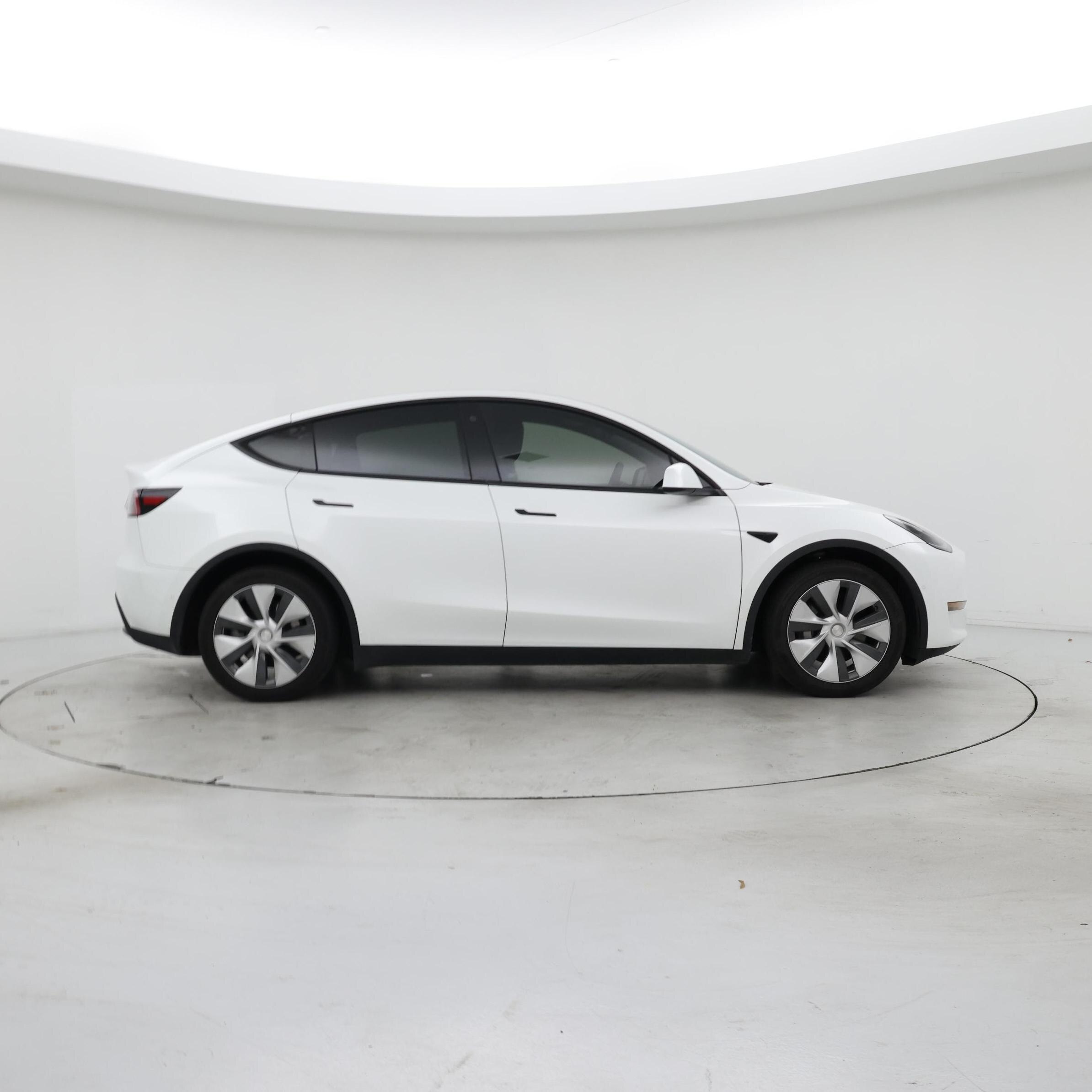 Thumbnail: 2022 Tesla Model Y - 7