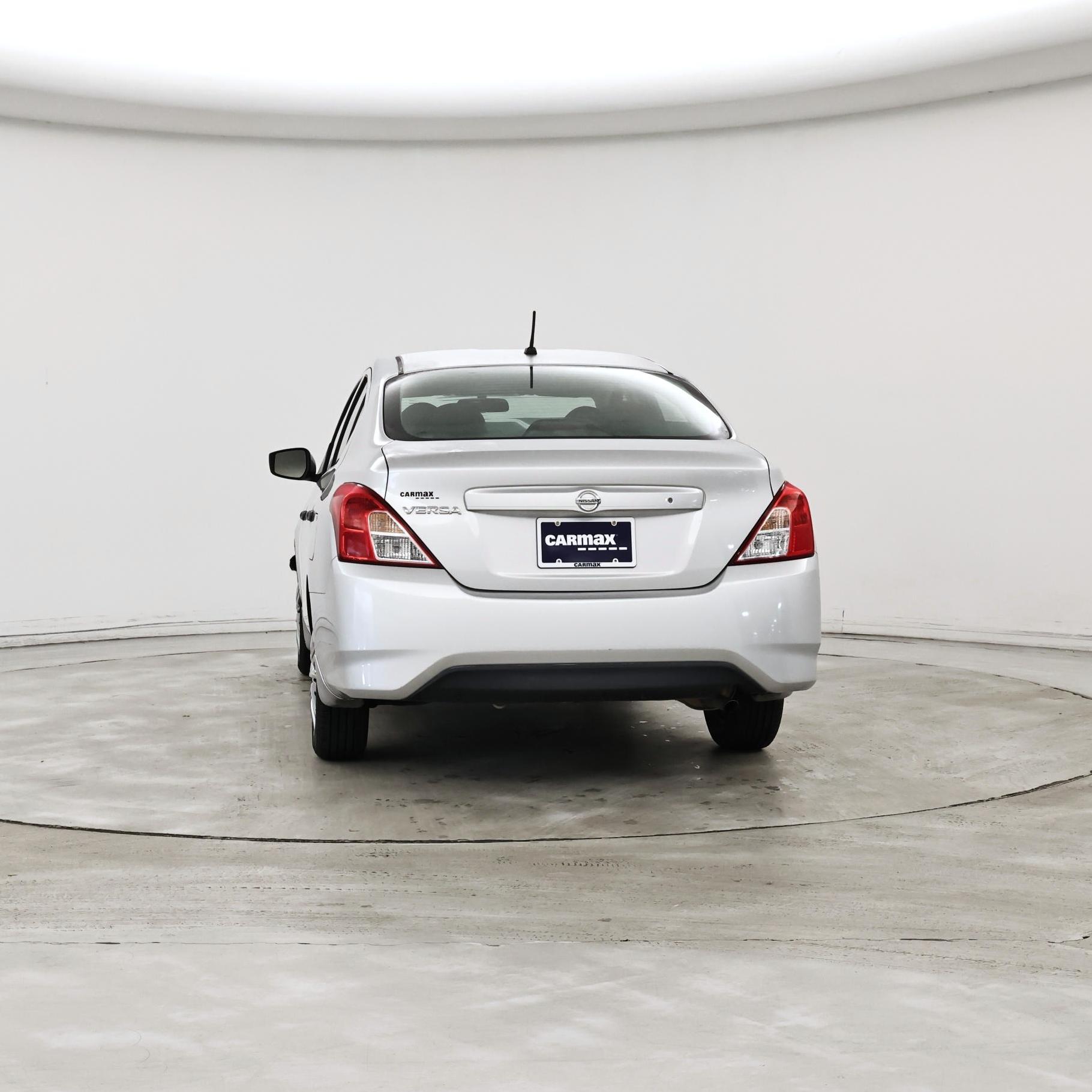 Thumbnail: 2017 Nissan Versa - 6