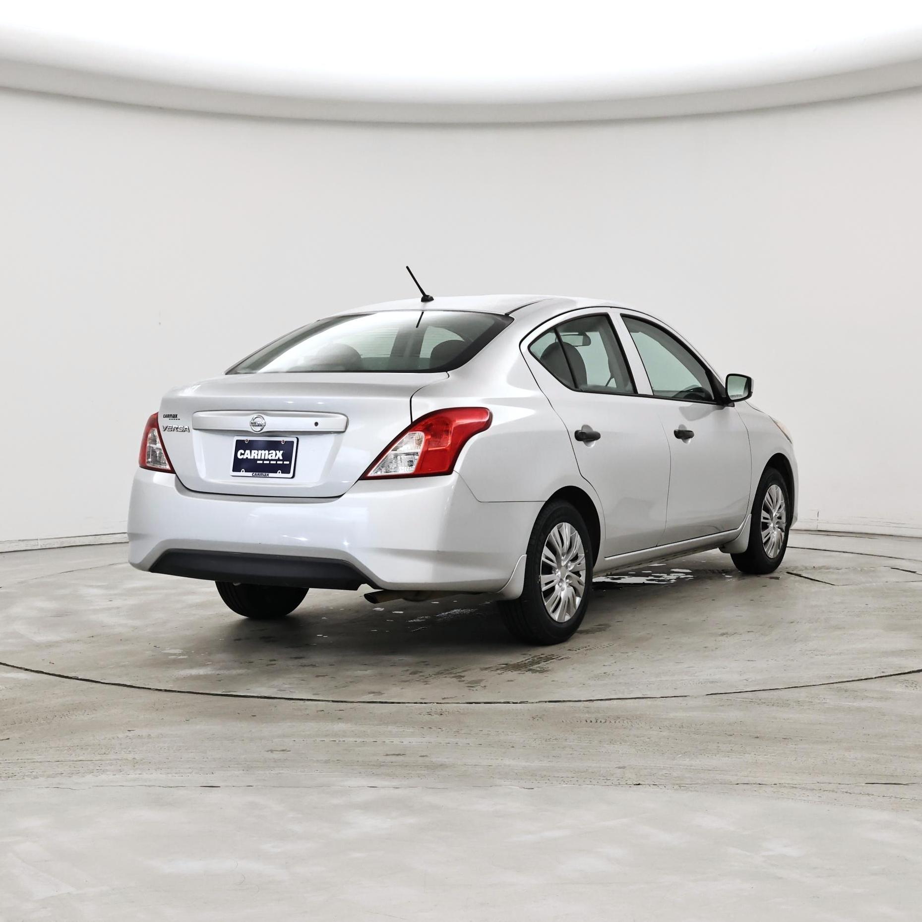 Thumbnail: 2017 Nissan Versa - 8