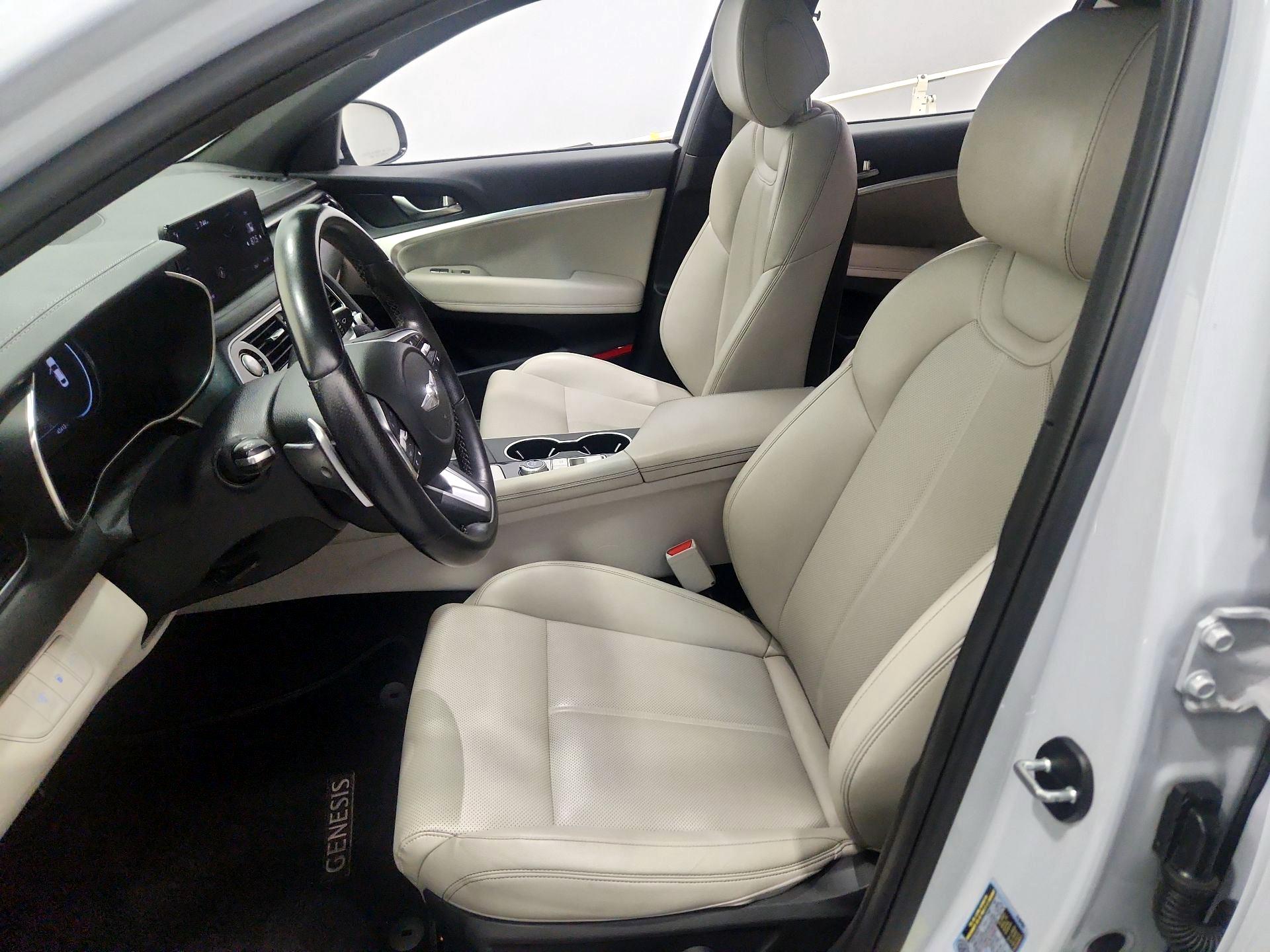 Thumbnail: 2022 Genesis G70 - 11