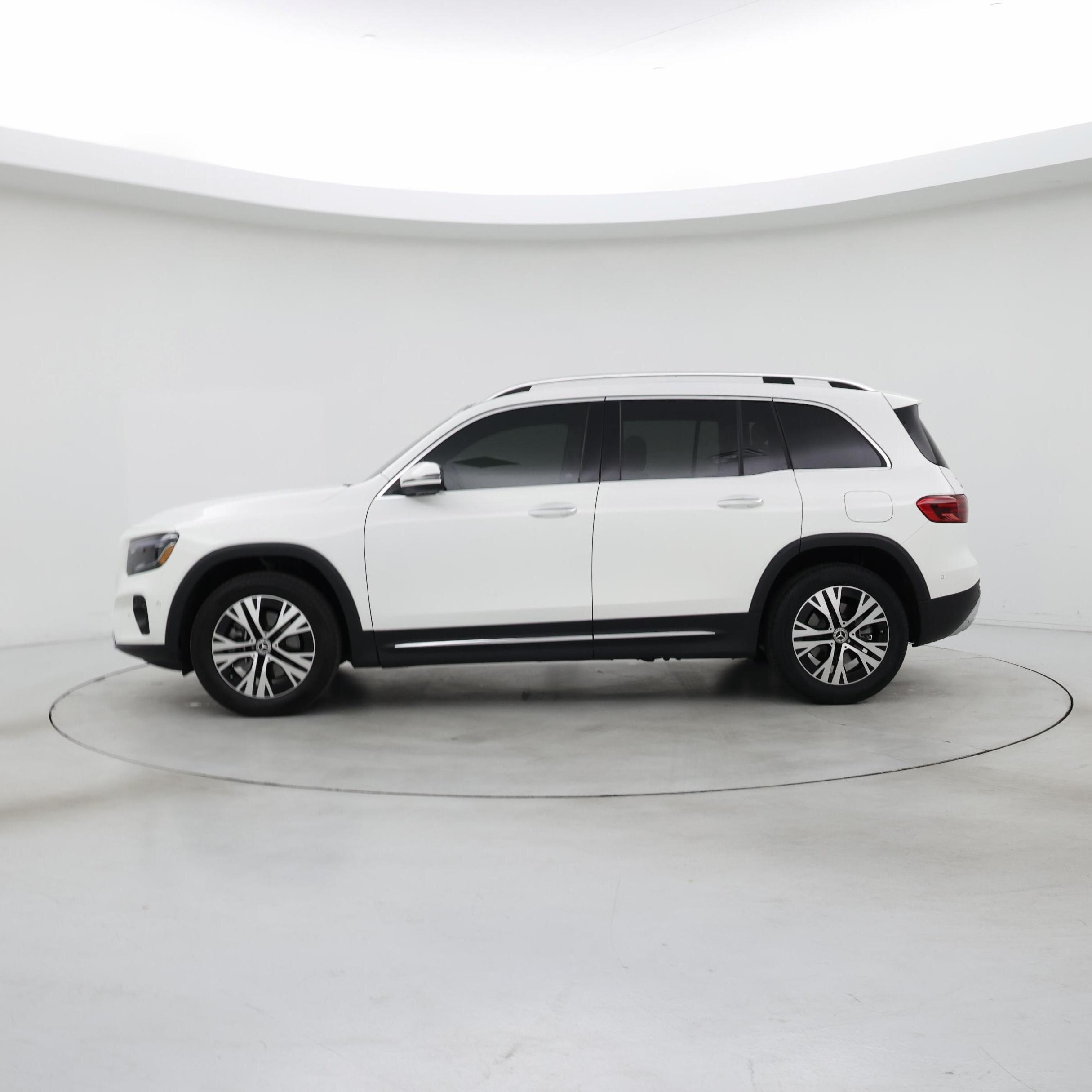 Thumbnail: 2024 Mercedes-Benz GLB - 3