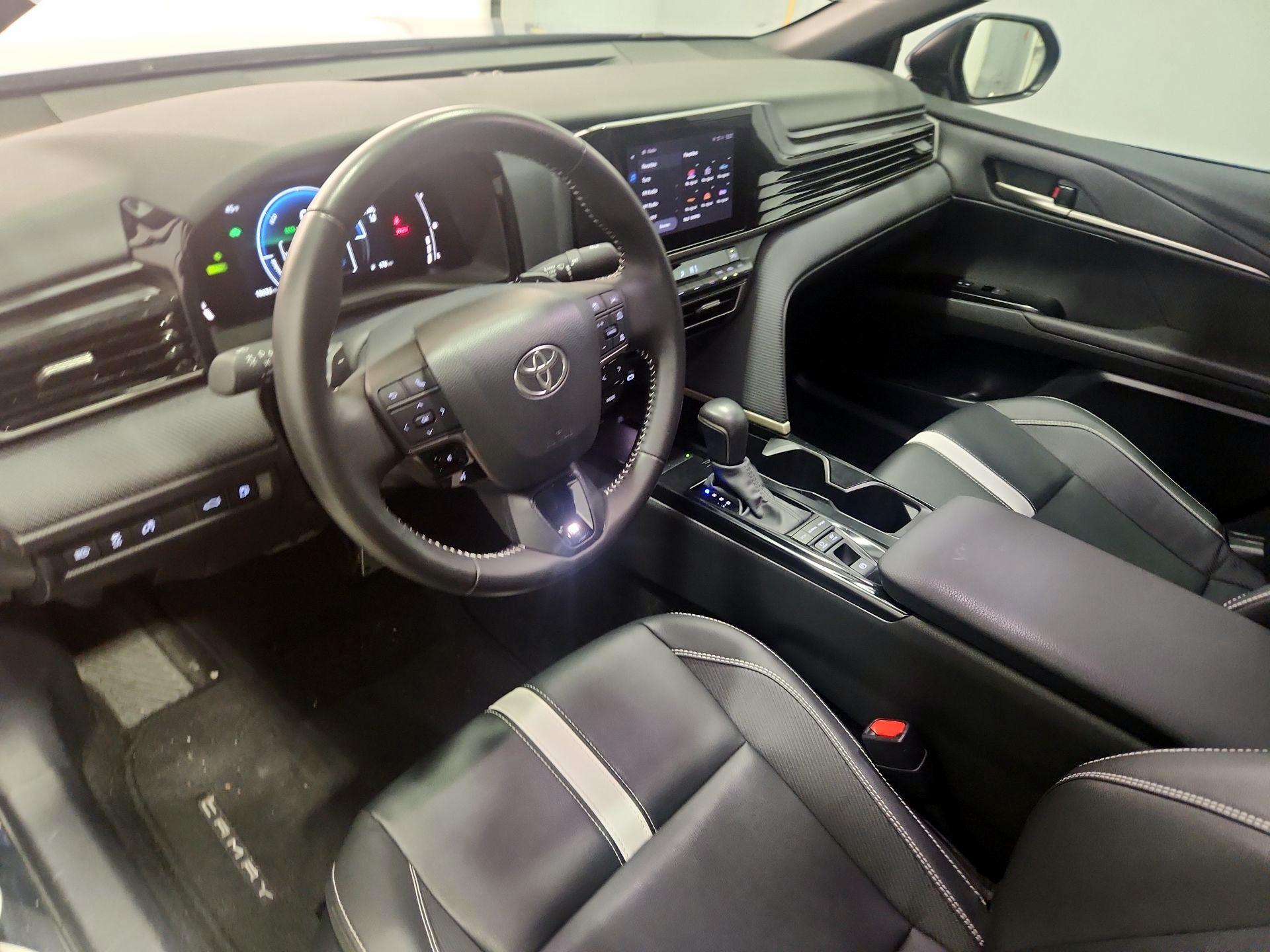 Thumbnail: 2025 Toyota Camry - 11