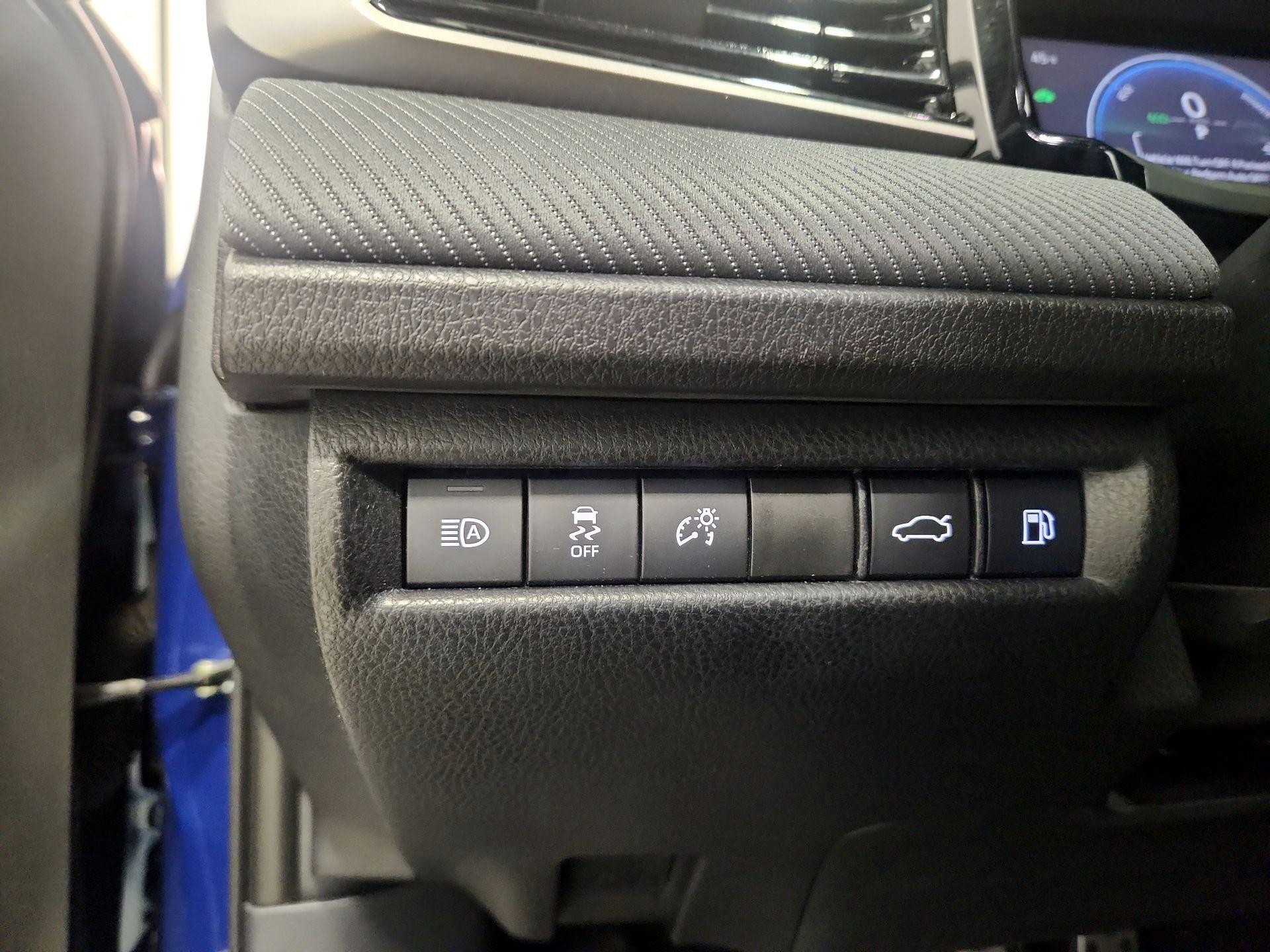 Thumbnail: 2025 Toyota Camry - 13