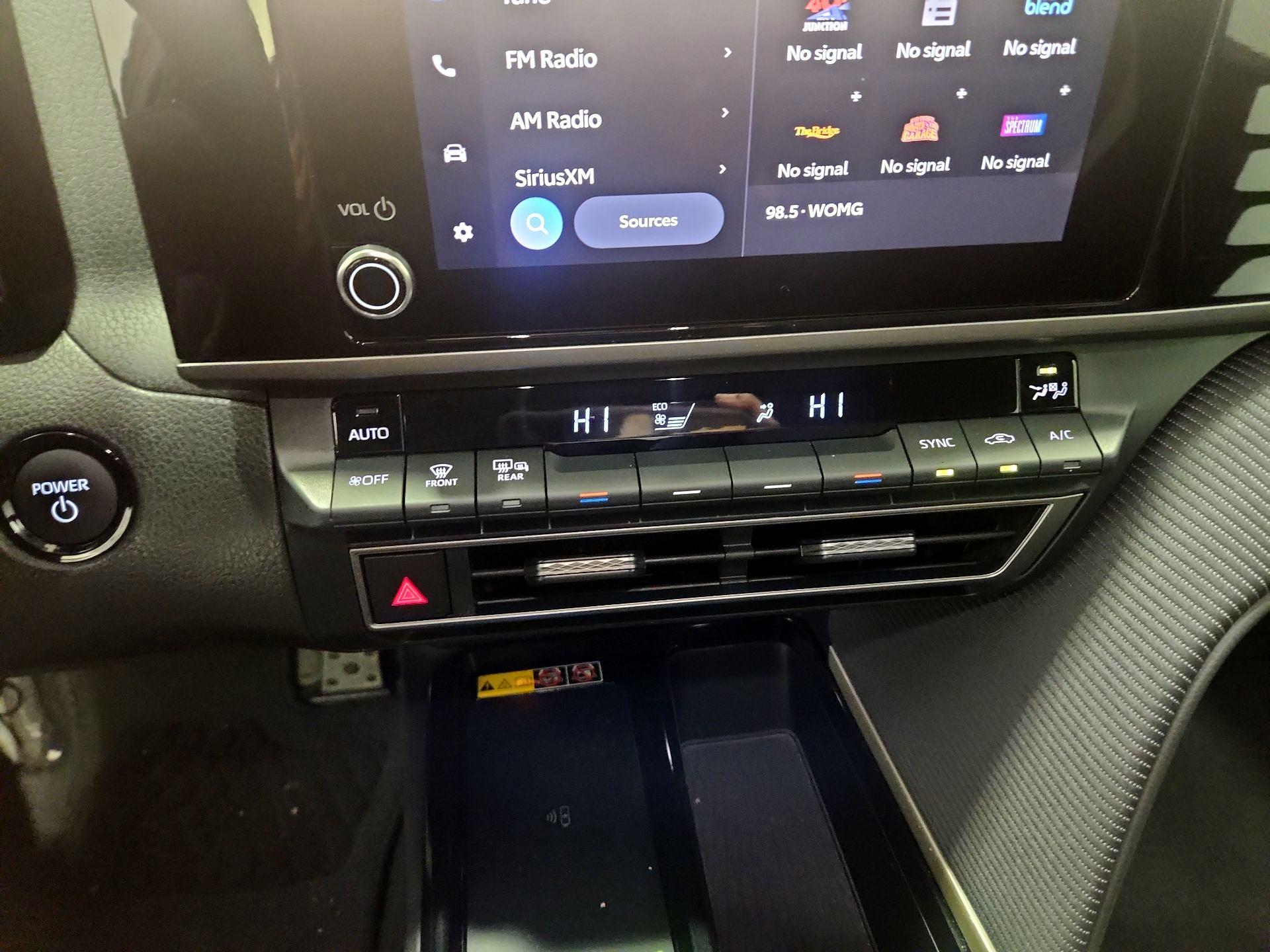 Thumbnail: 2025 Toyota Camry - 16