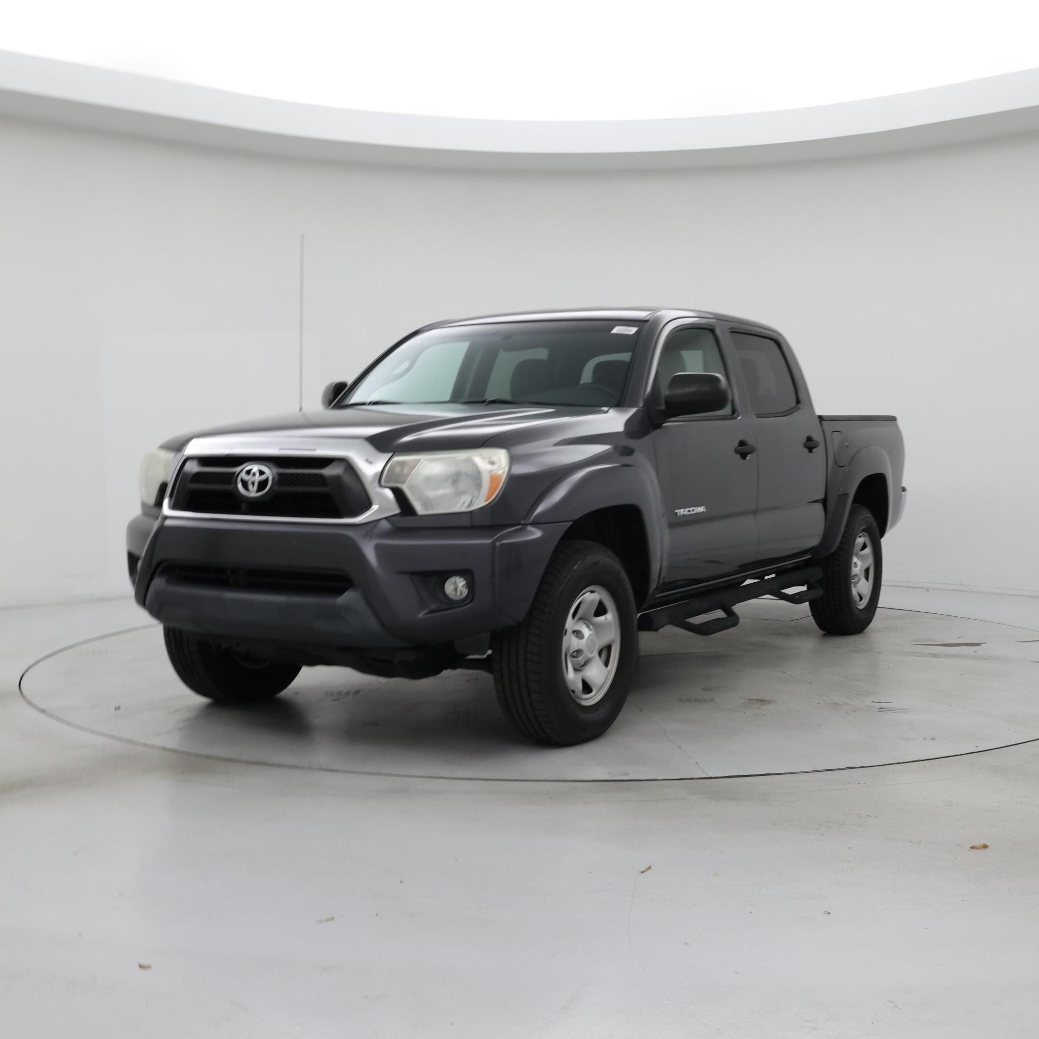 Thumbnail: 2015 Toyota Tacoma - 4