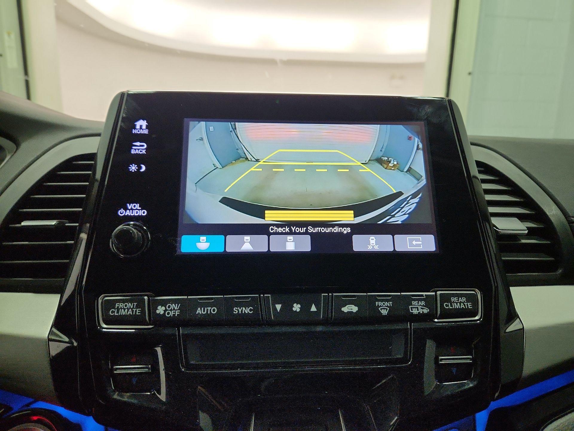 Thumbnail: 2018 Honda Odyssey - 14