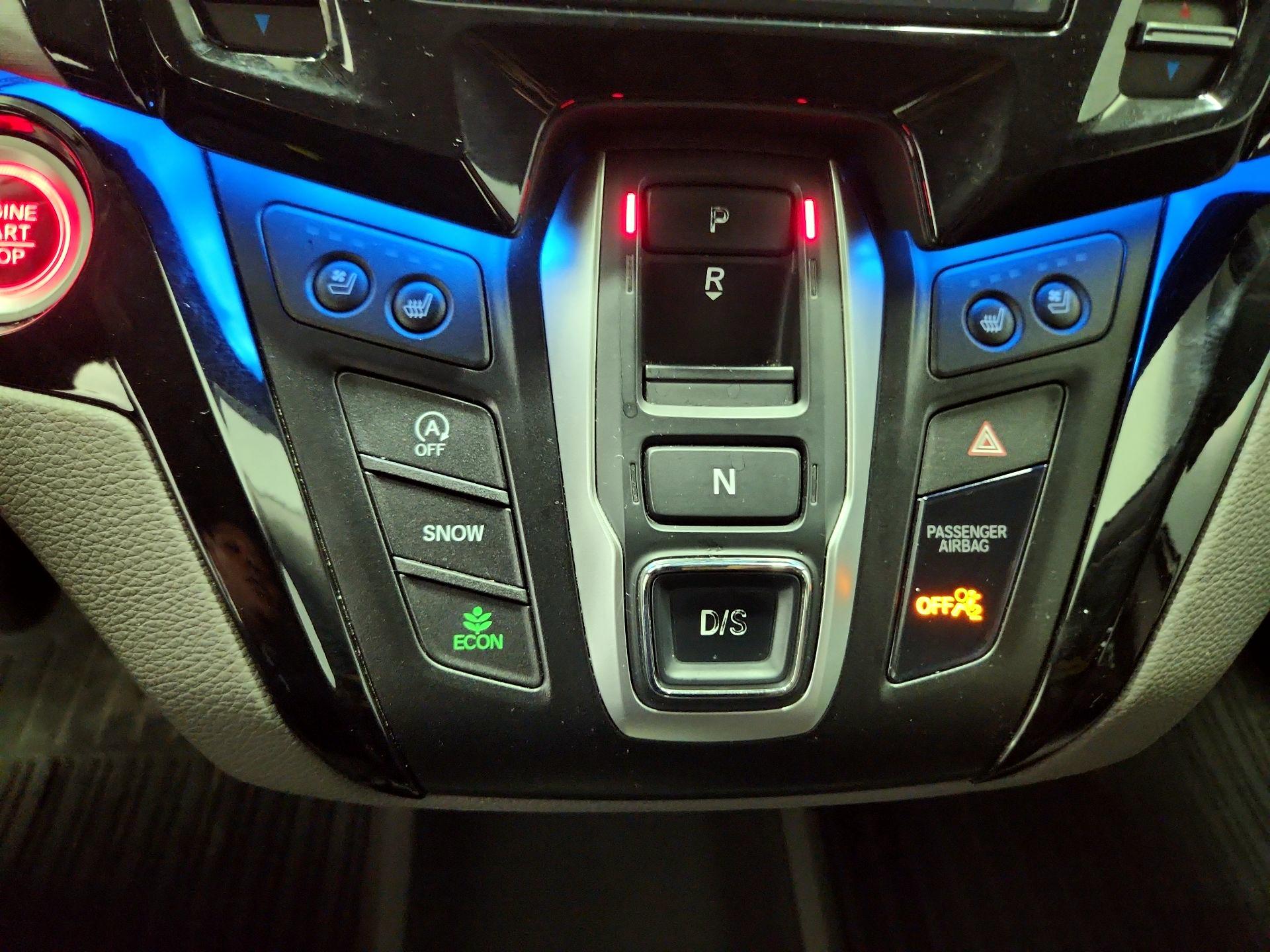 Thumbnail: 2018 Honda Odyssey - 17