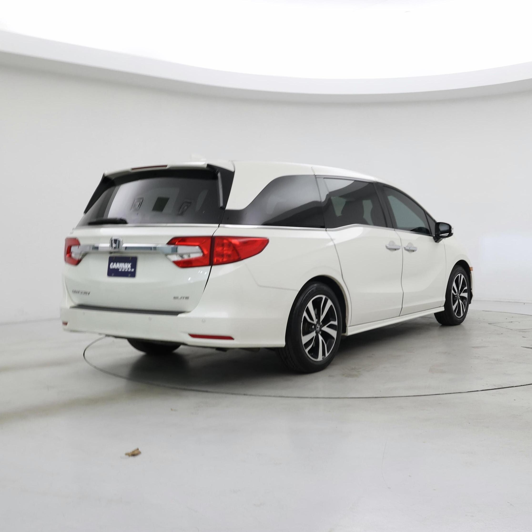 Thumbnail: 2018 Honda Odyssey - 8