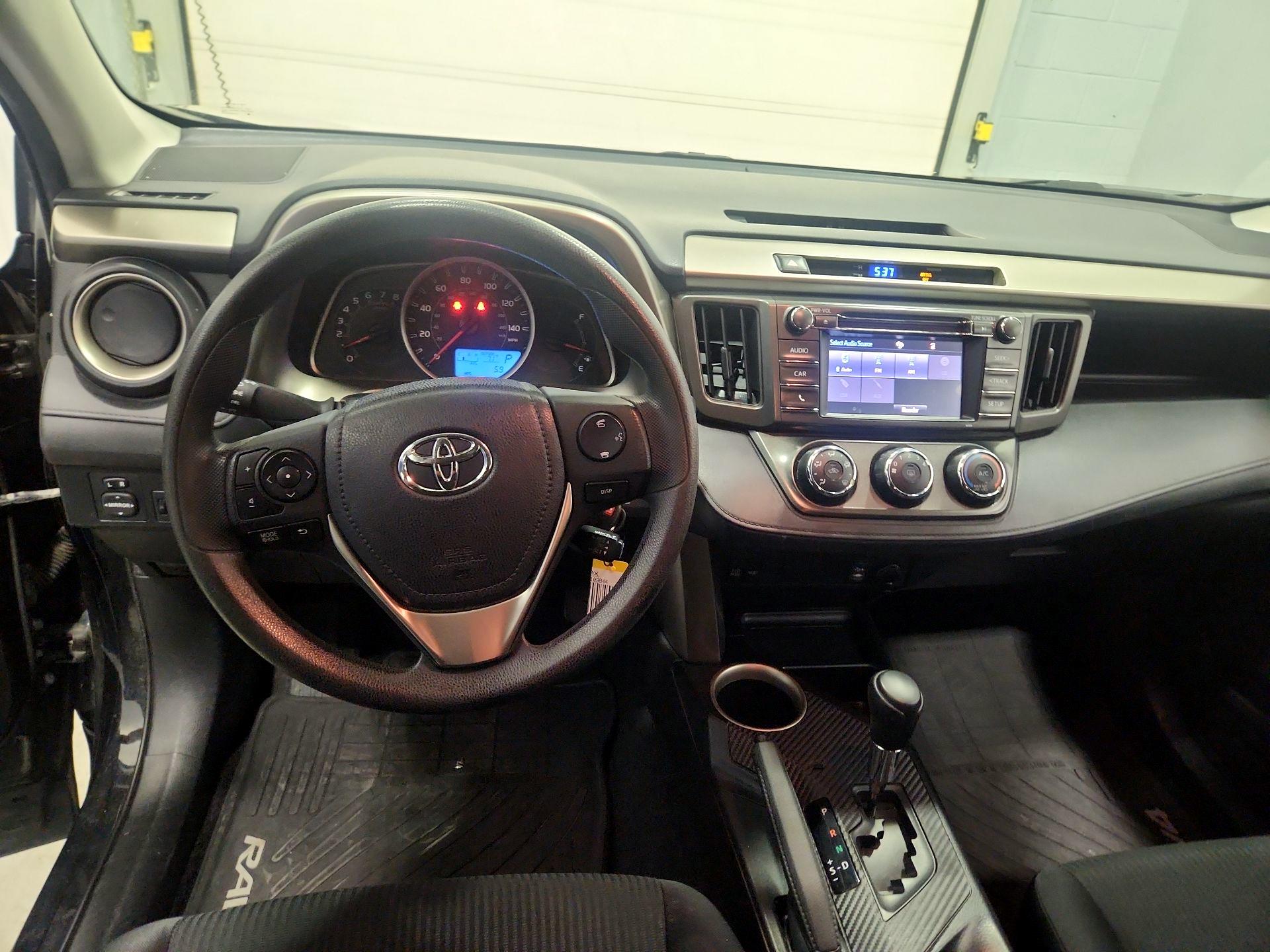 Thumbnail: 2014 Toyota RAV4 - 9