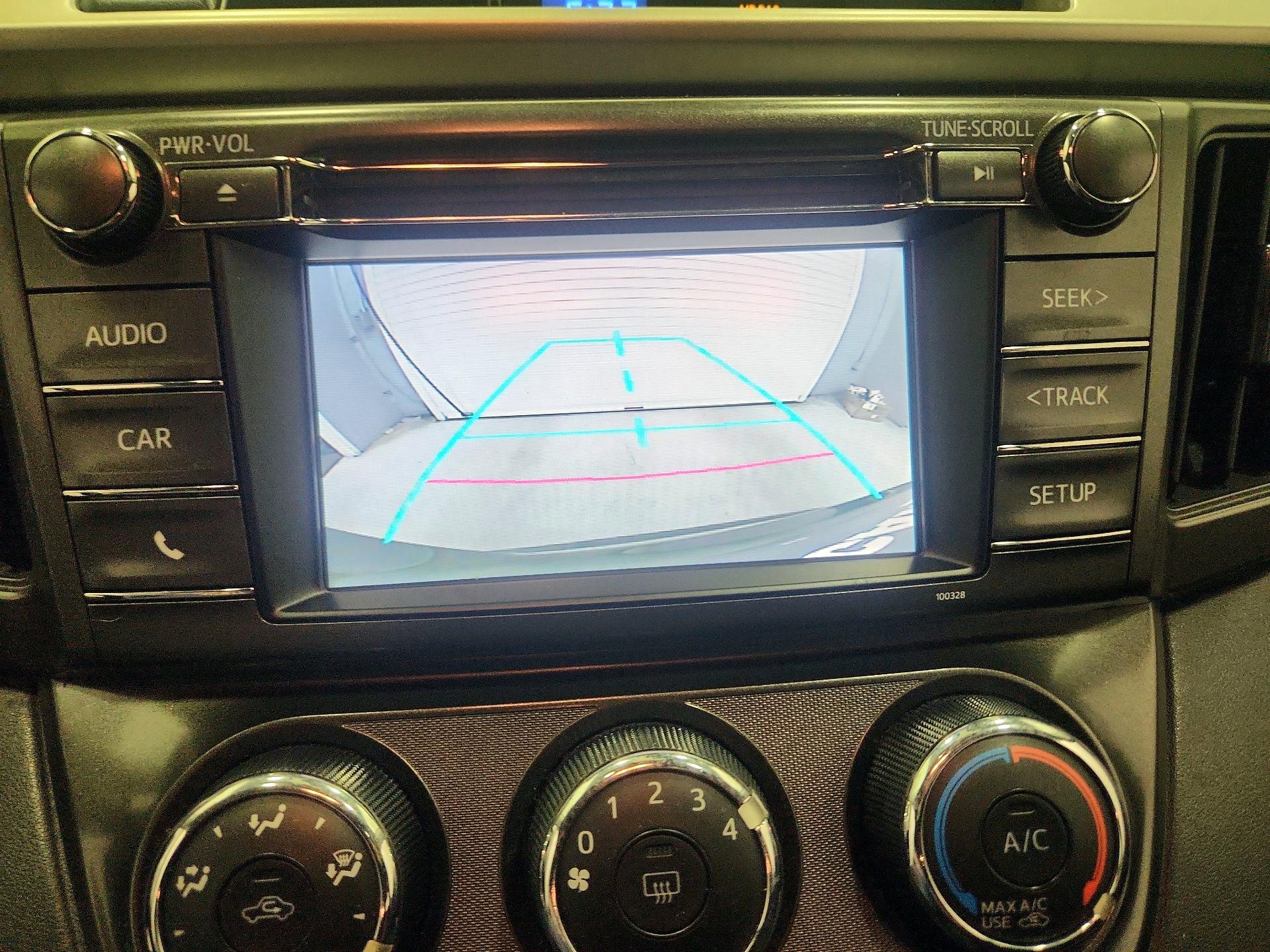 Thumbnail: 2014 Toyota RAV4 - 14