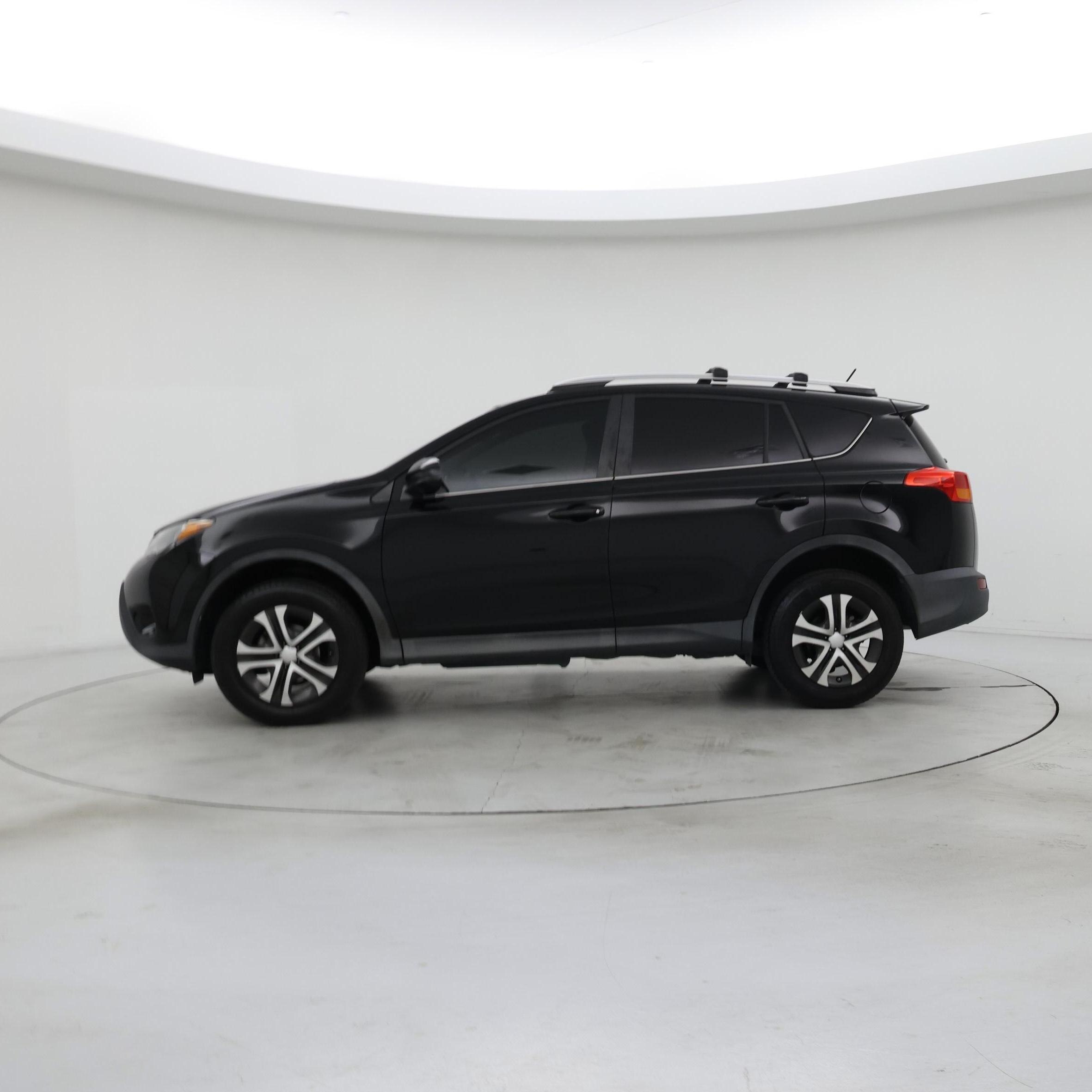 Thumbnail: 2014 Toyota RAV4 - 3
