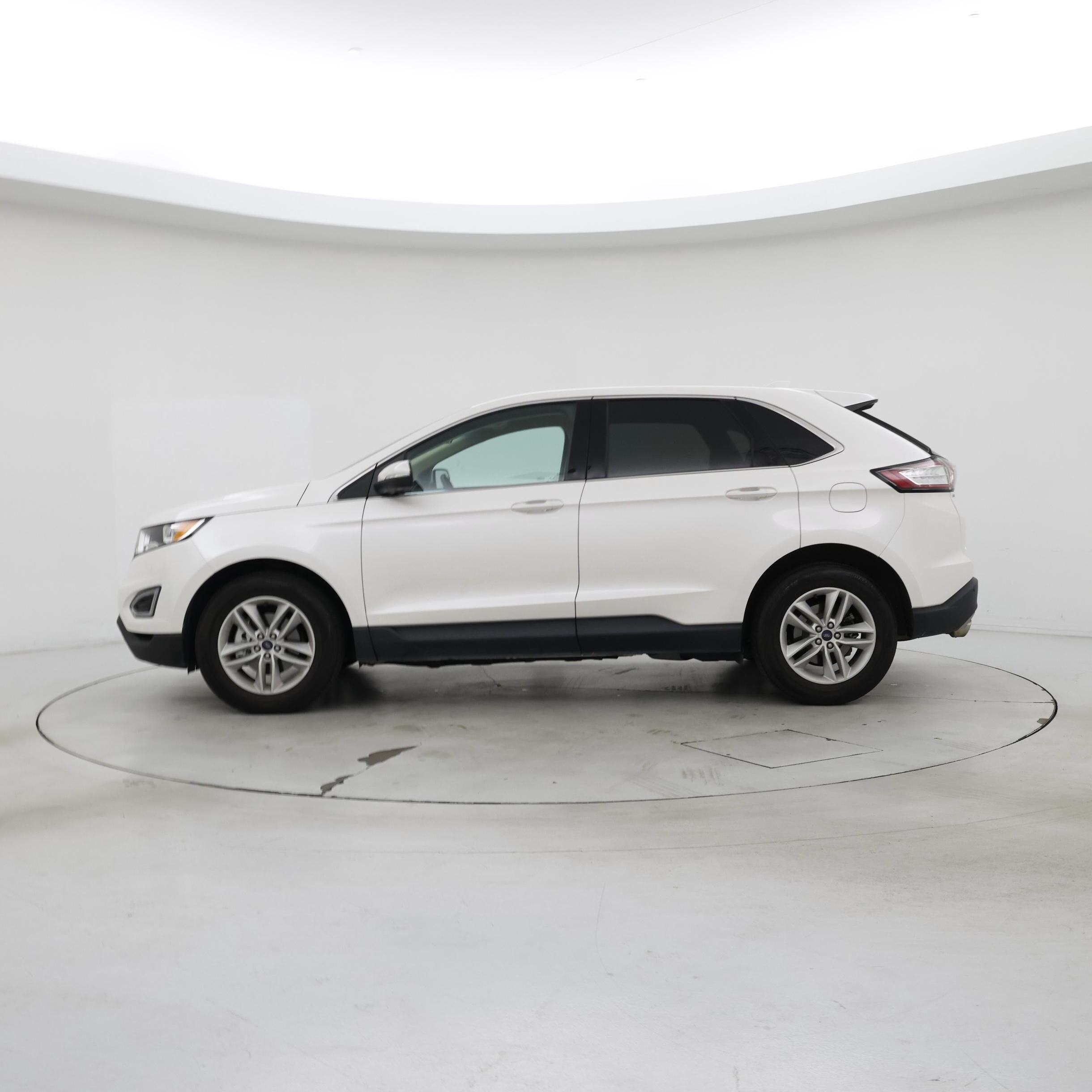 Thumbnail: 2017 Ford Edge - 3