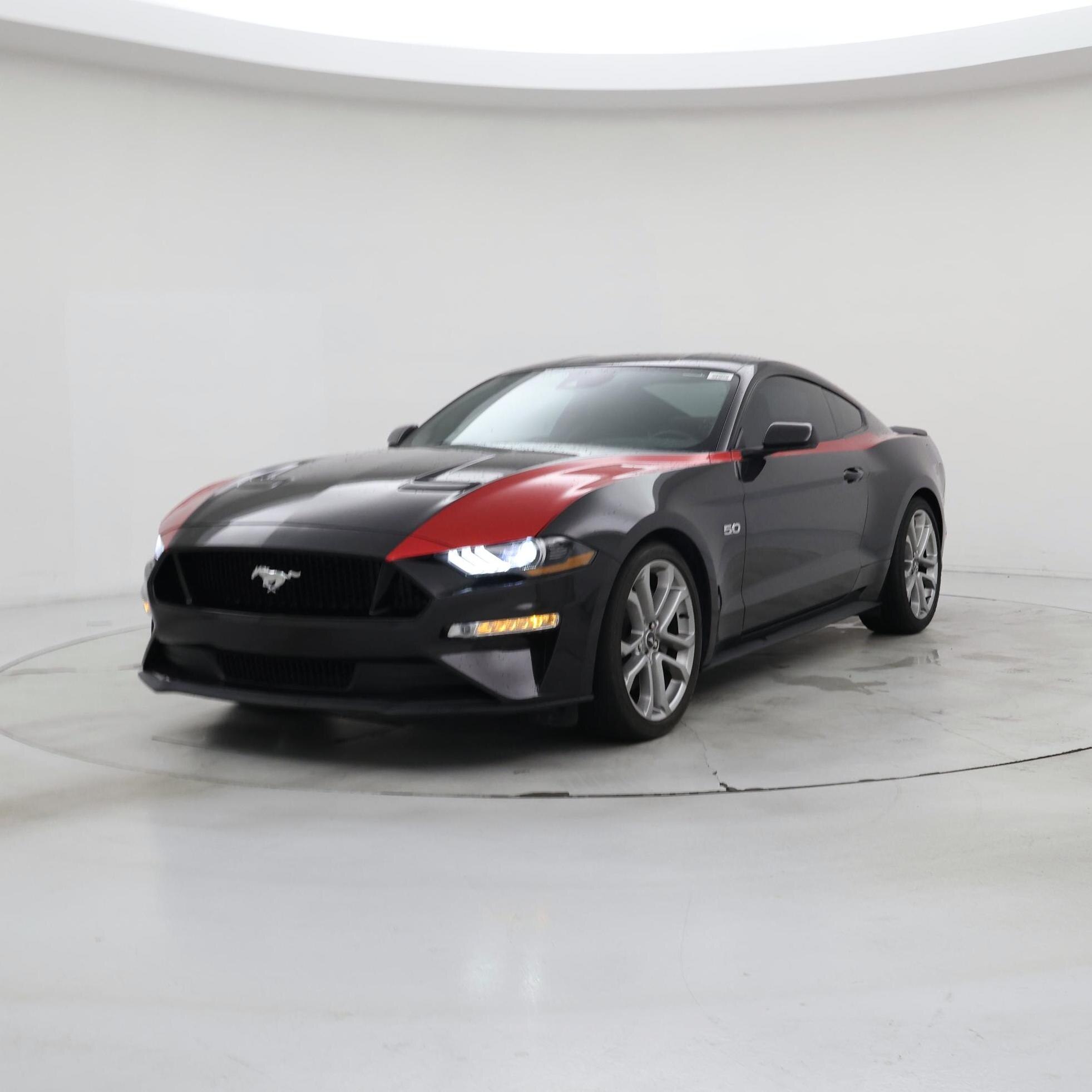 Thumbnail: 2022 Ford Mustang - 4