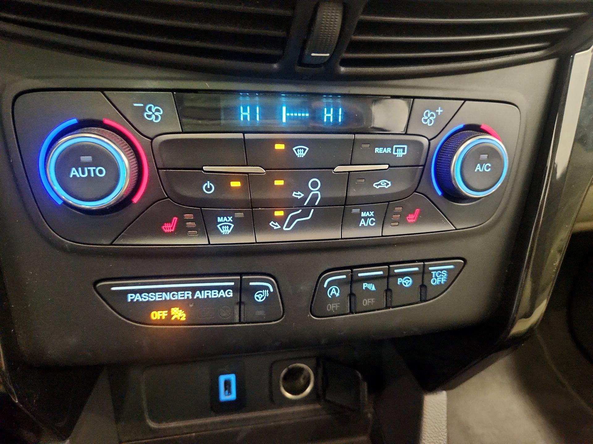 Thumbnail: 2017 Ford Escape - 17