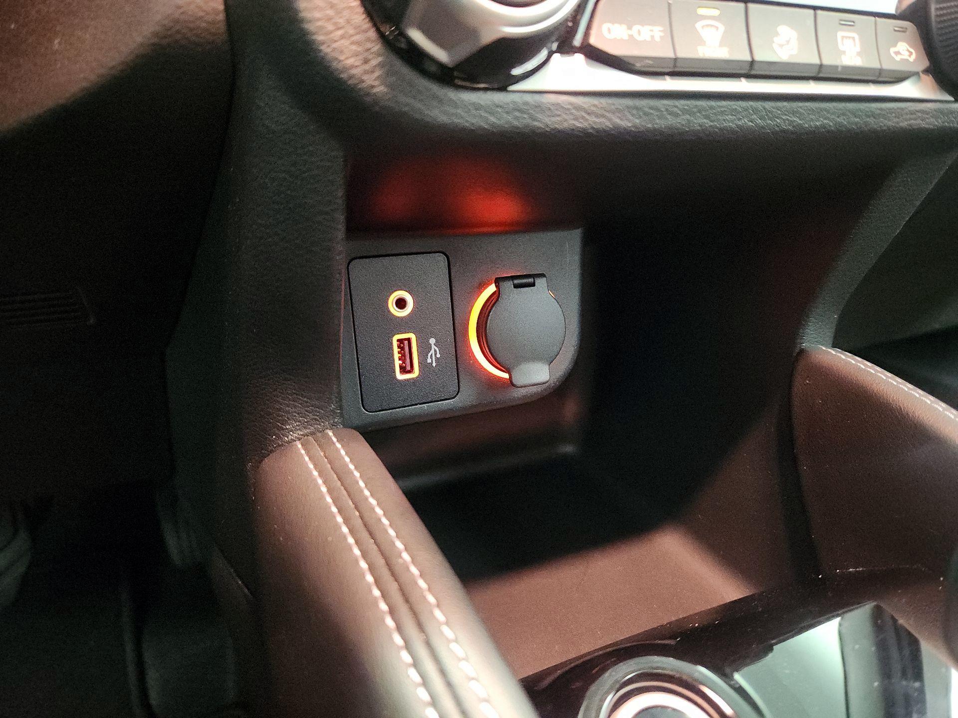 Thumbnail: 2019 Nissan Kicks - 18