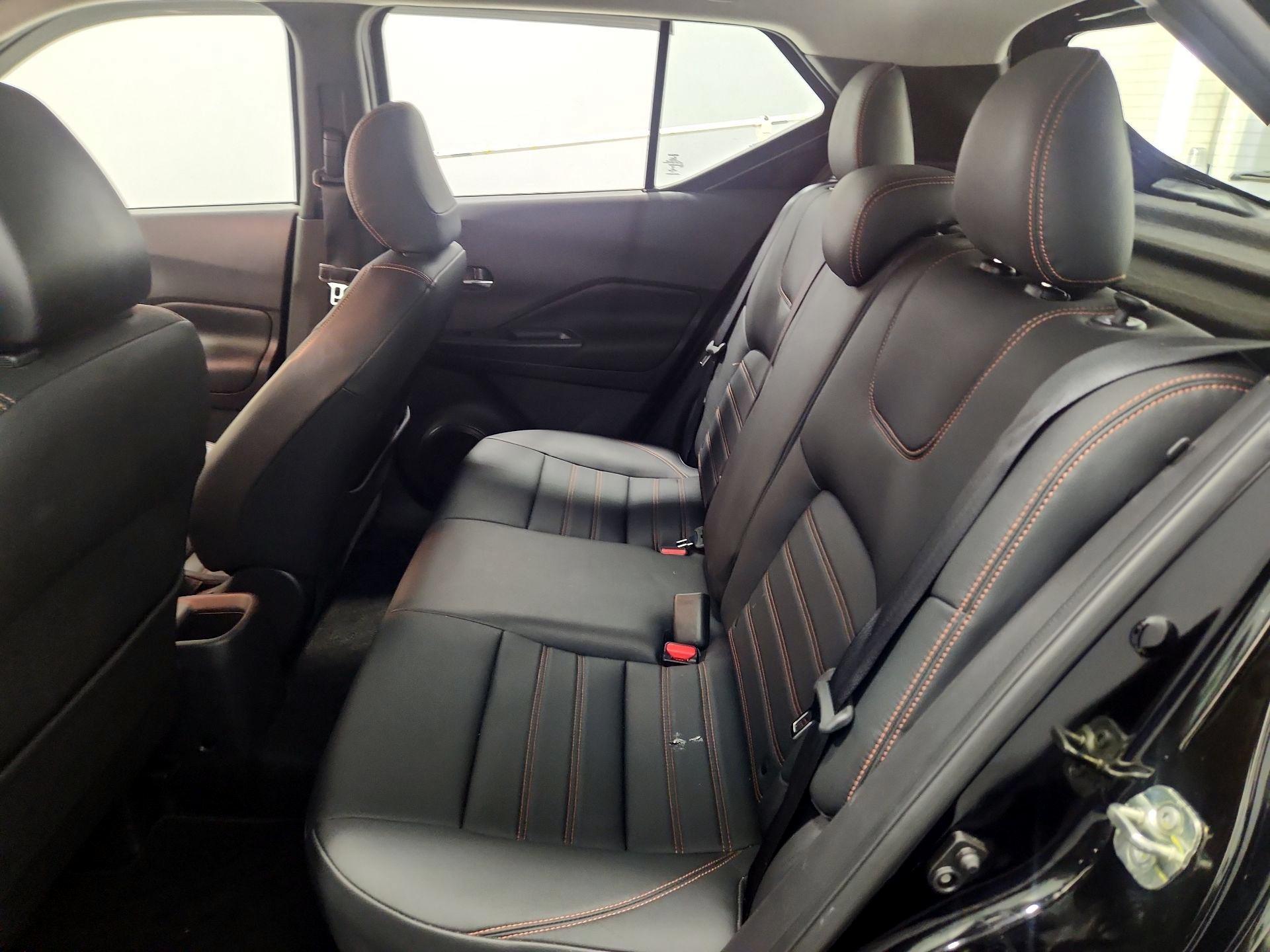 Thumbnail: 2019 Nissan Kicks - 19