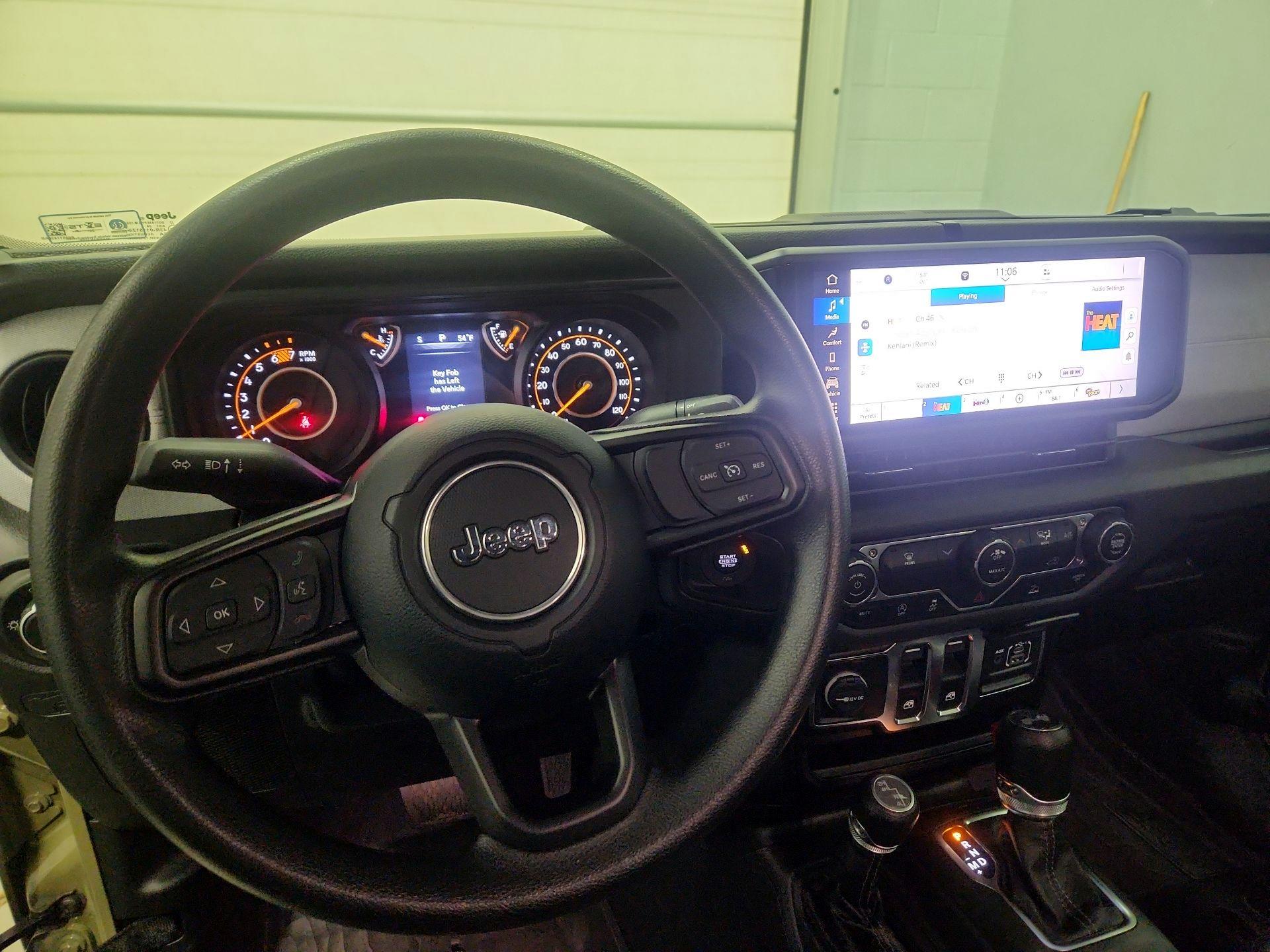 Thumbnail: 2025 Jeep Wrangler - 9