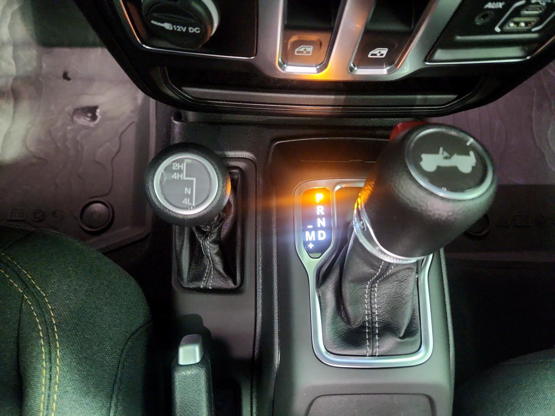 Thumbnail: 2025 Jeep Wrangler - 17