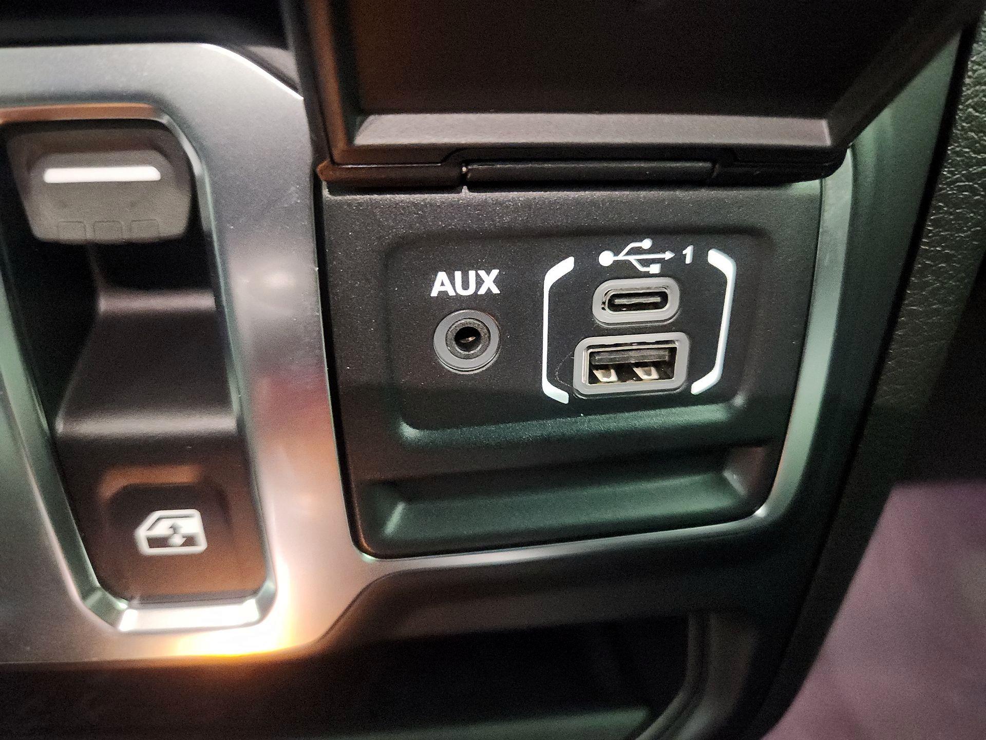 Thumbnail: 2025 Jeep Wrangler - 18