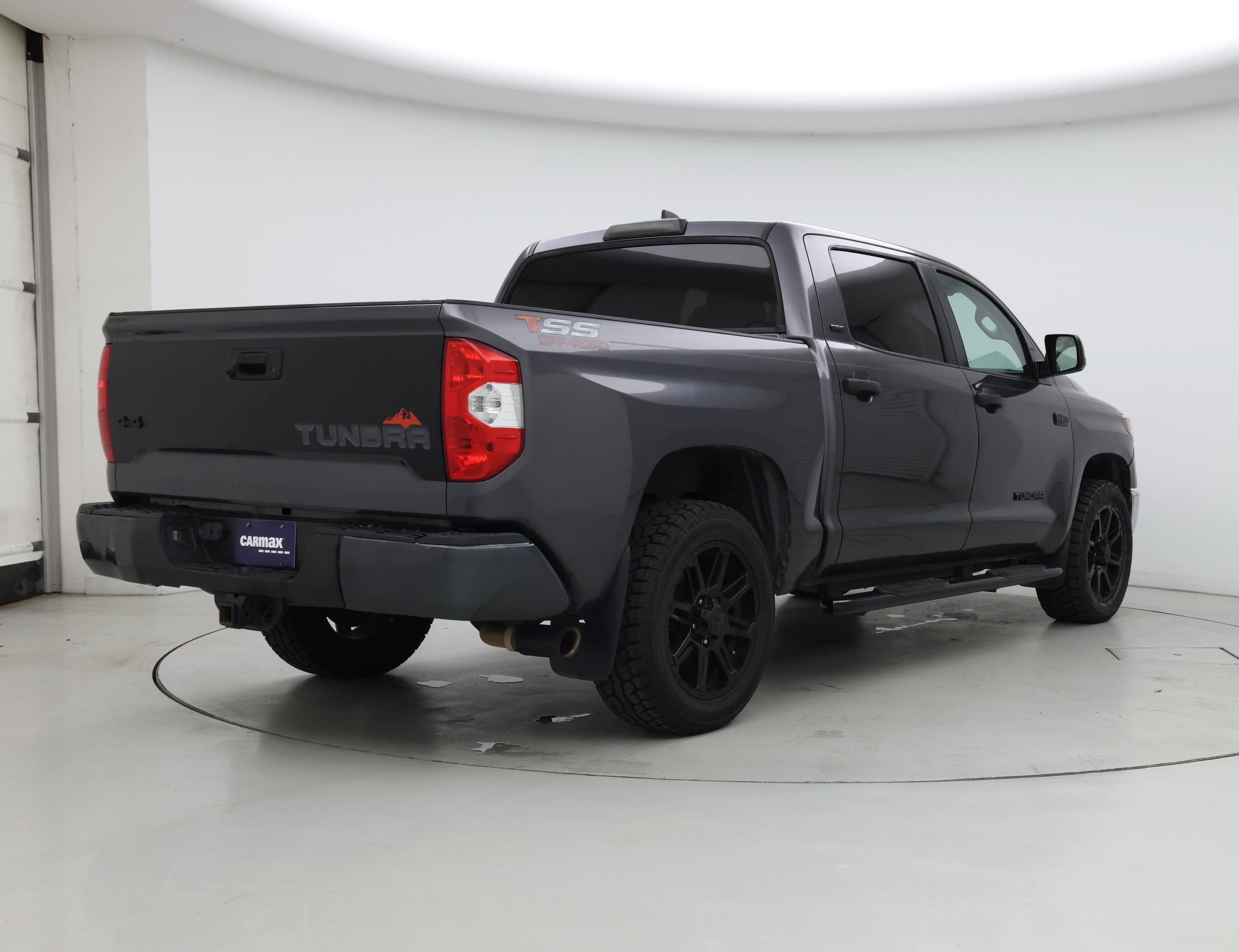 Thumbnail: 2020 Toyota Tundra - 8
