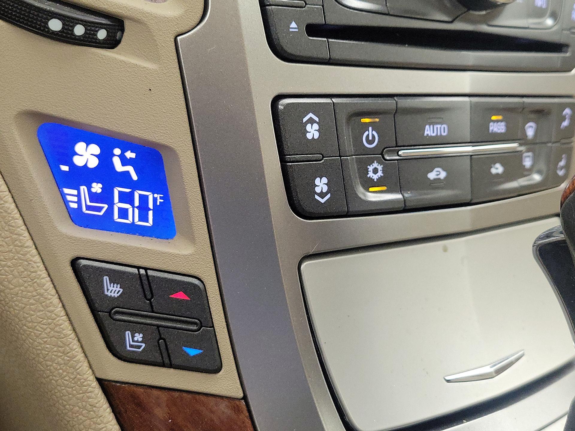 Thumbnail: 2014 Cadillac CTS - 16