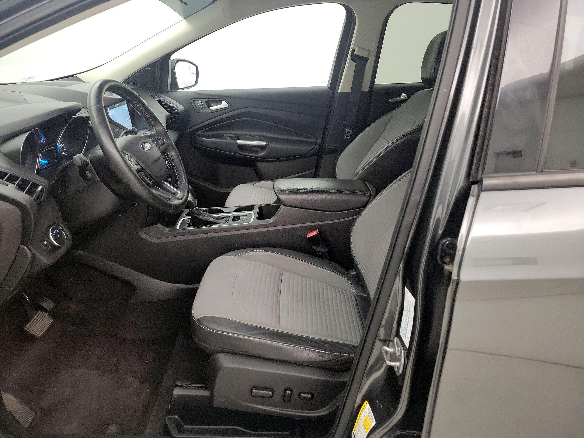 Thumbnail: 2019 Ford Escape - 11