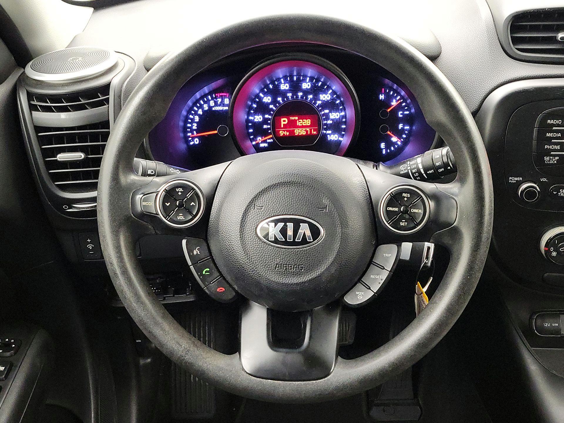 Thumbnail: 2016 Kia Soul - 10