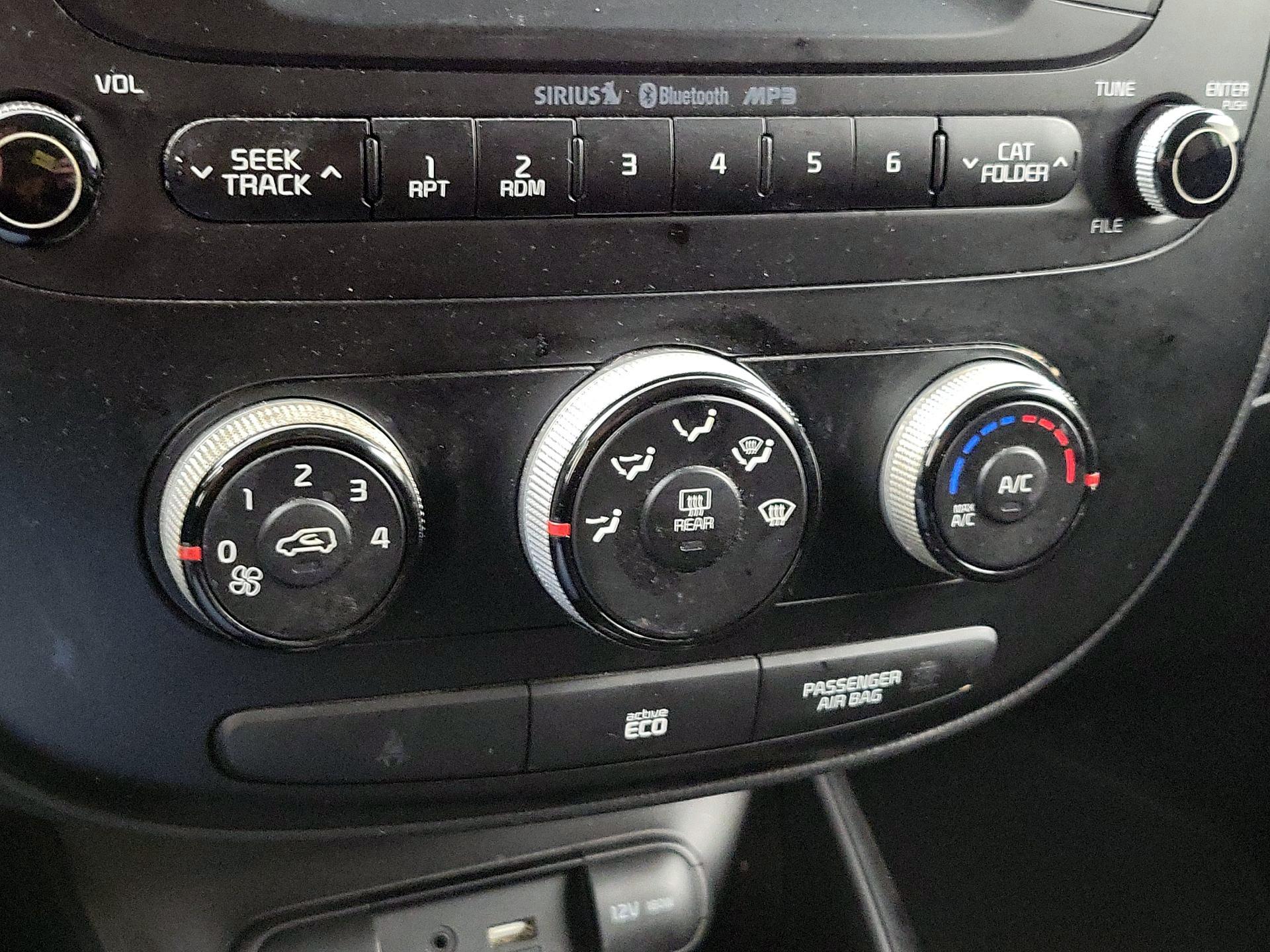 Thumbnail: 2016 Kia Soul - 15