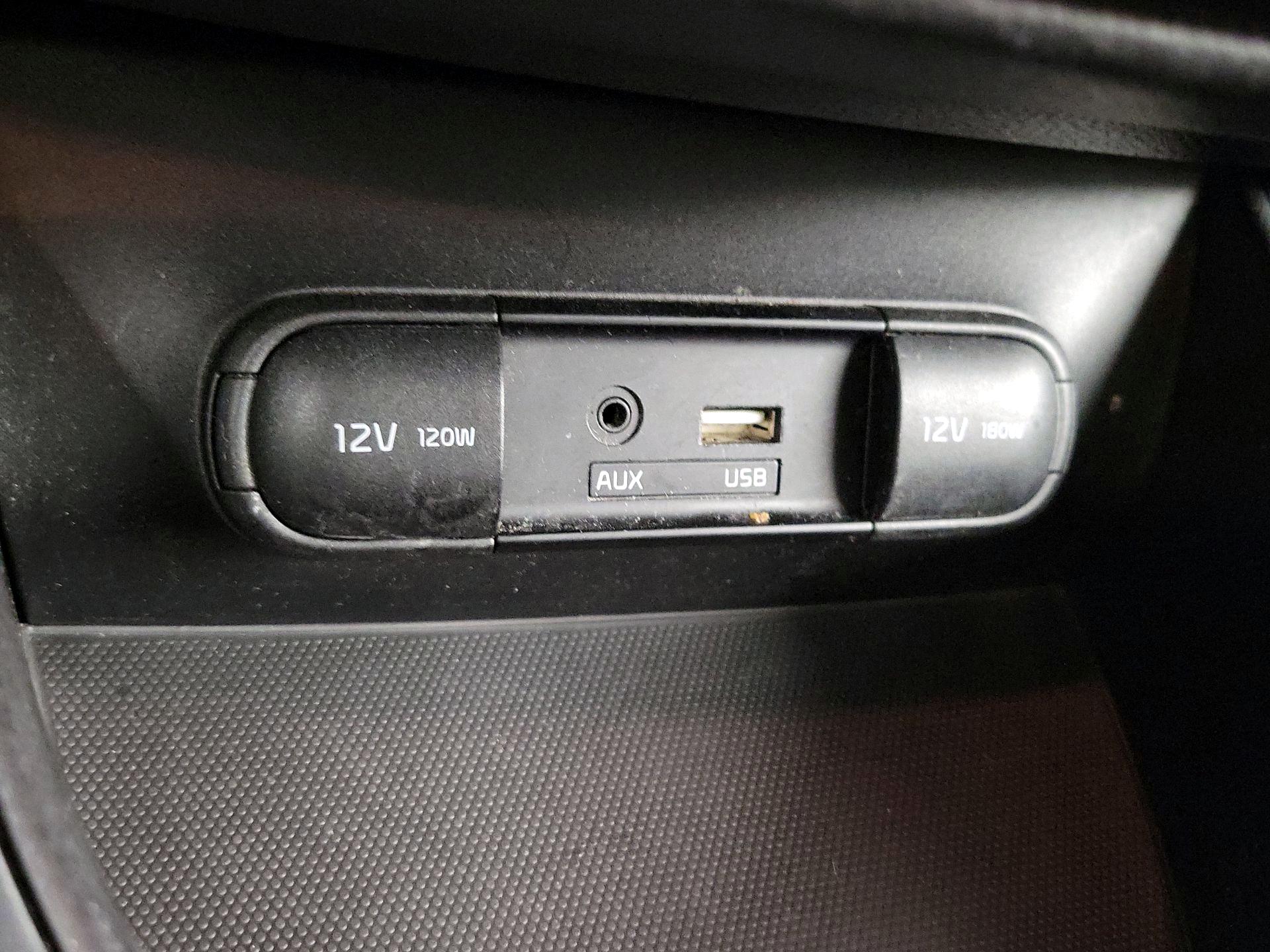 Thumbnail: 2016 Kia Soul - 17