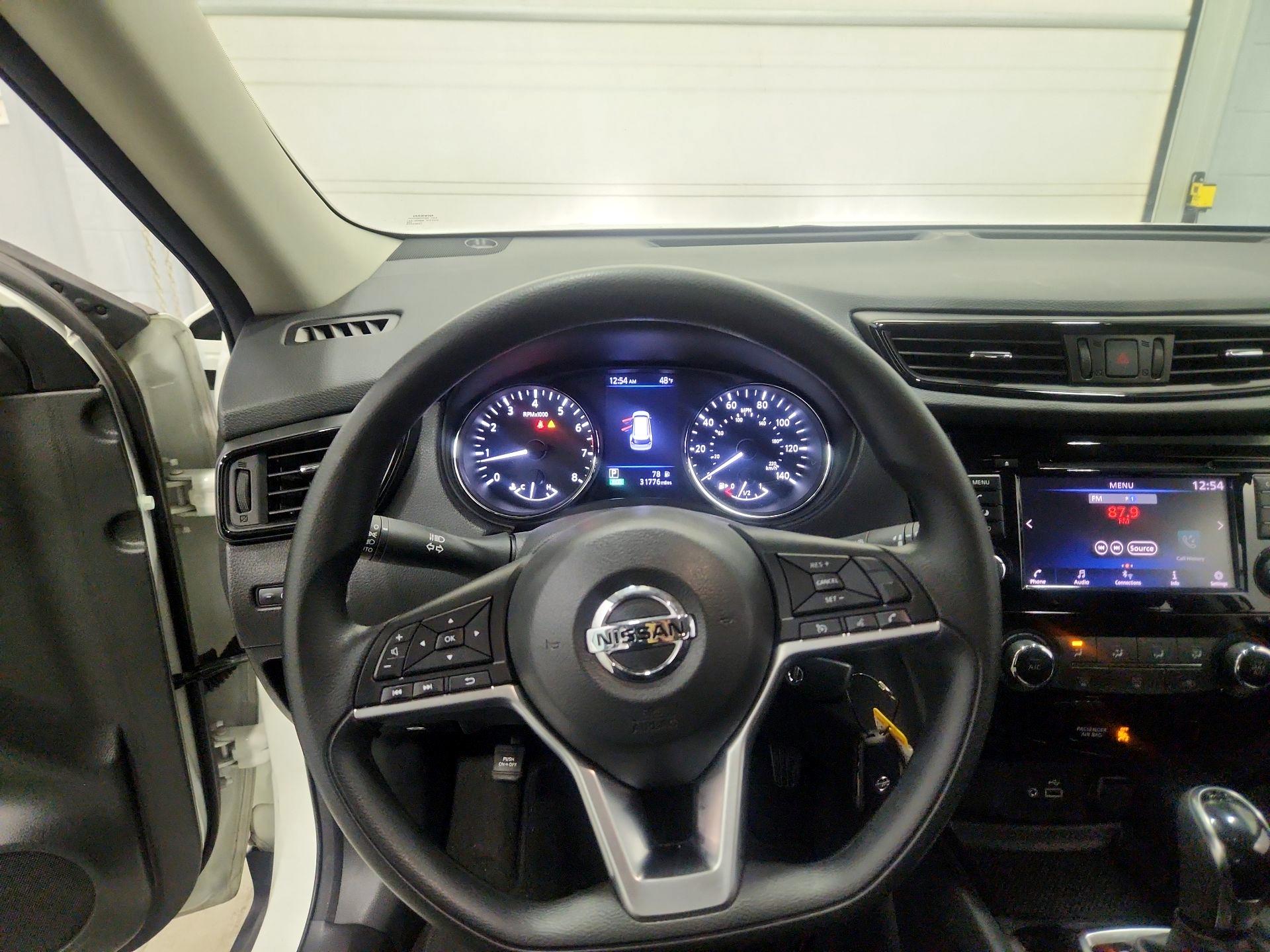 Thumbnail: 2020 Nissan Rogue - 10