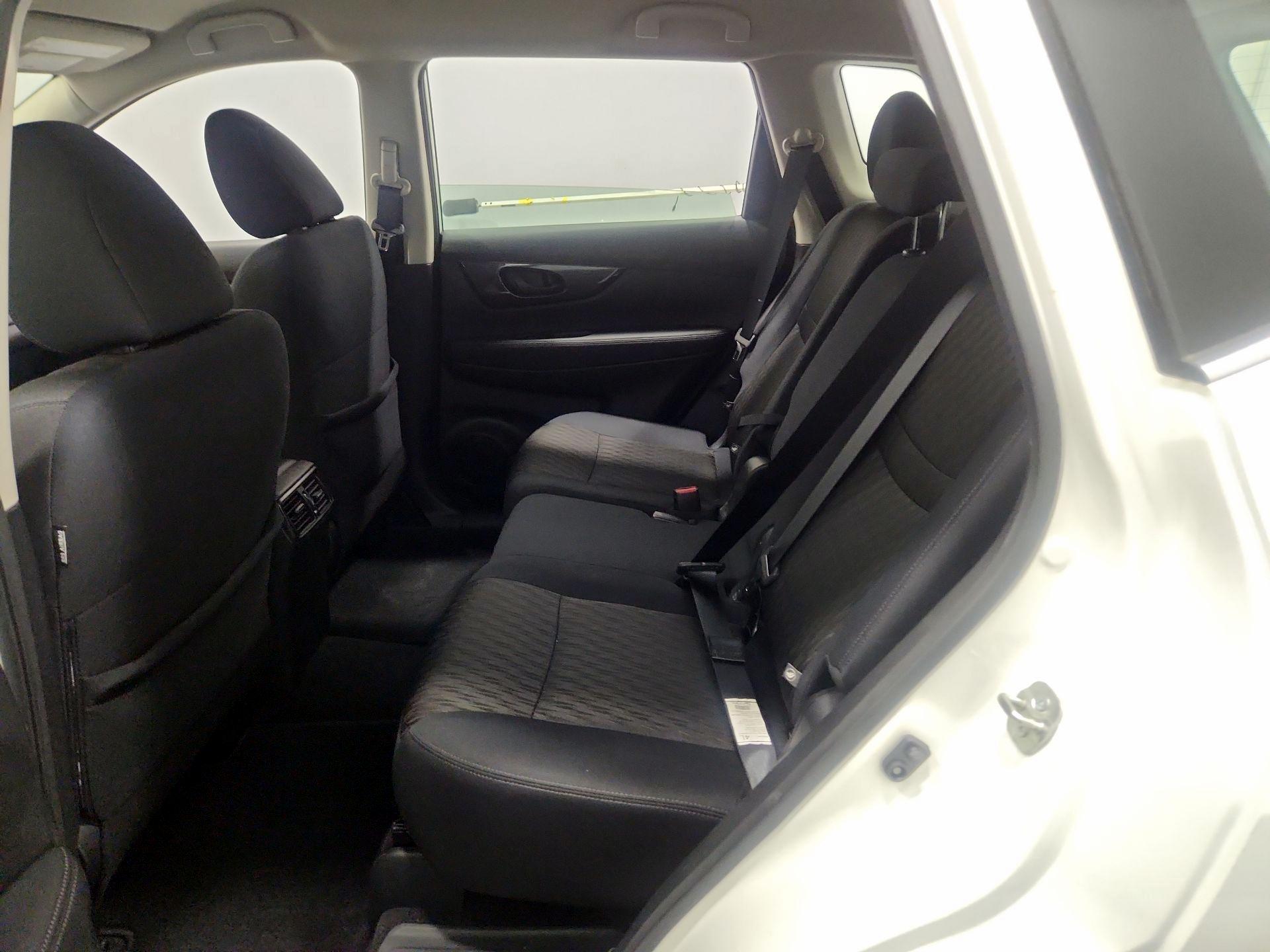 Thumbnail: 2020 Nissan Rogue - 19